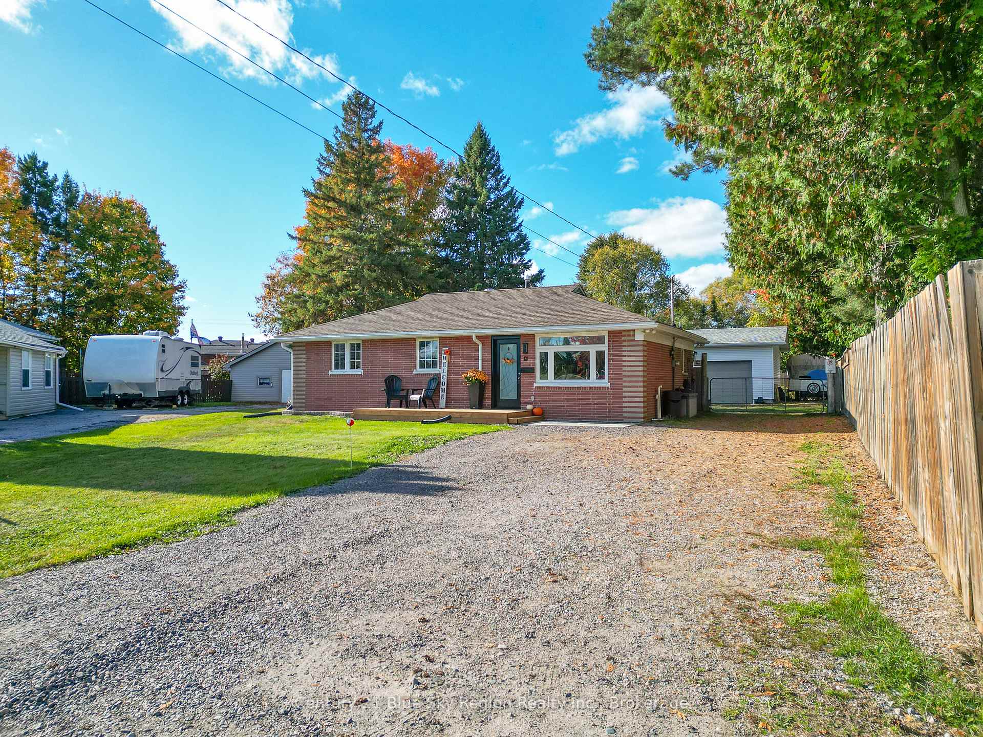 Photo 31 of 13 Prince Edward Drive, North Bay, Ferris — HOMEH