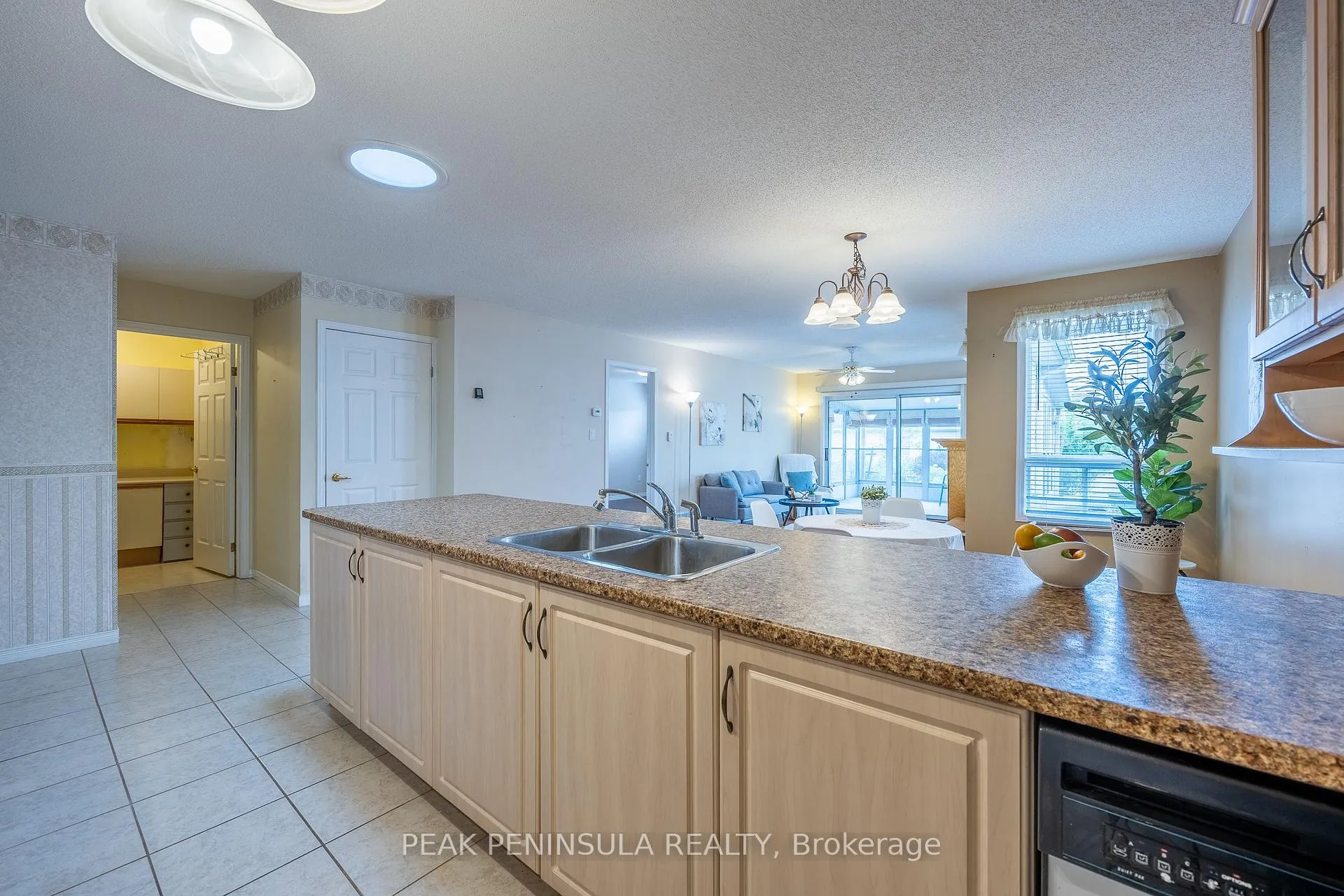 Photo 9 of 4 Walsingham Drive, Norfolk, Port Rowan — HOMEH