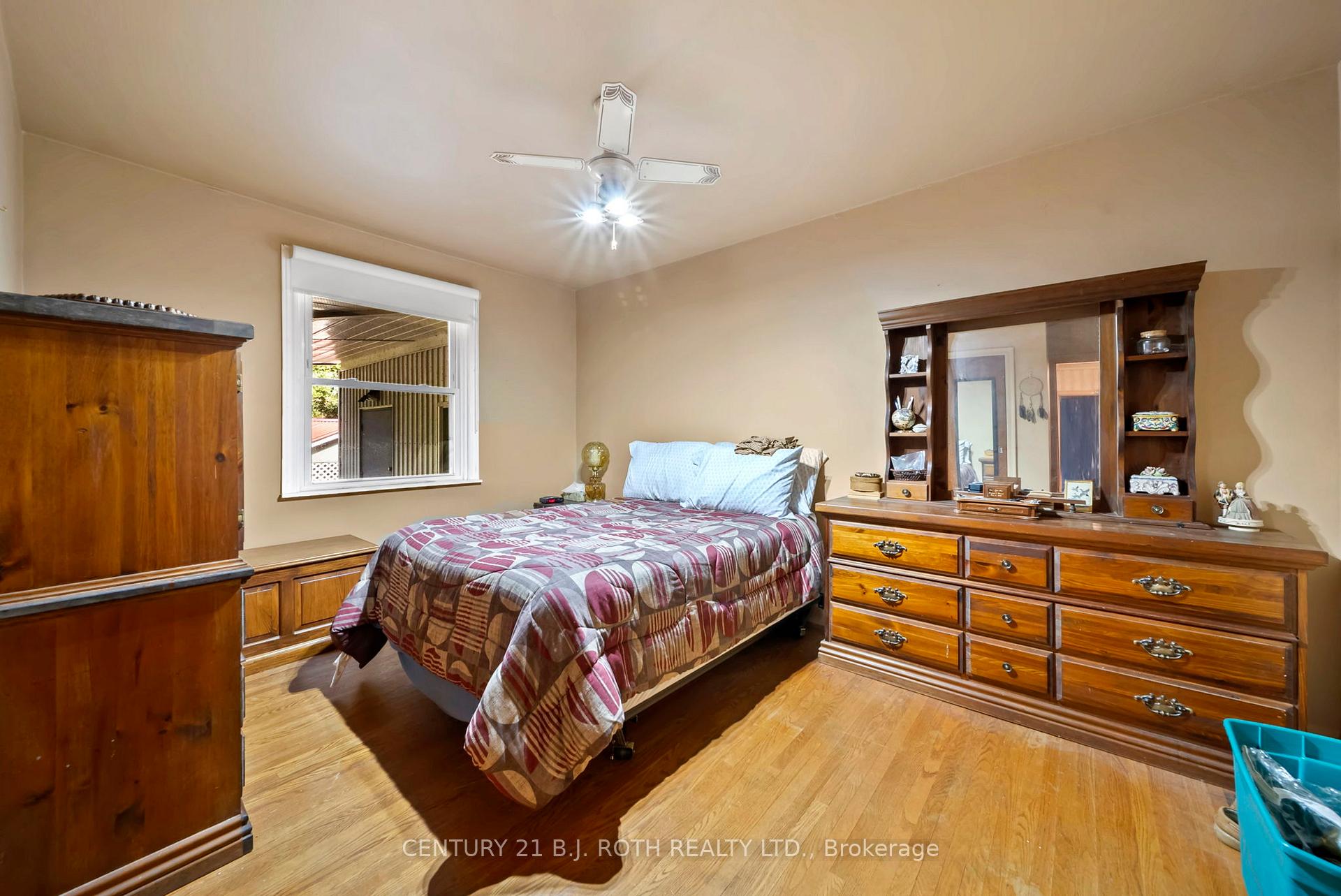 Photo 8 of 392 Bayview Parkway, Orillia — HOMEH