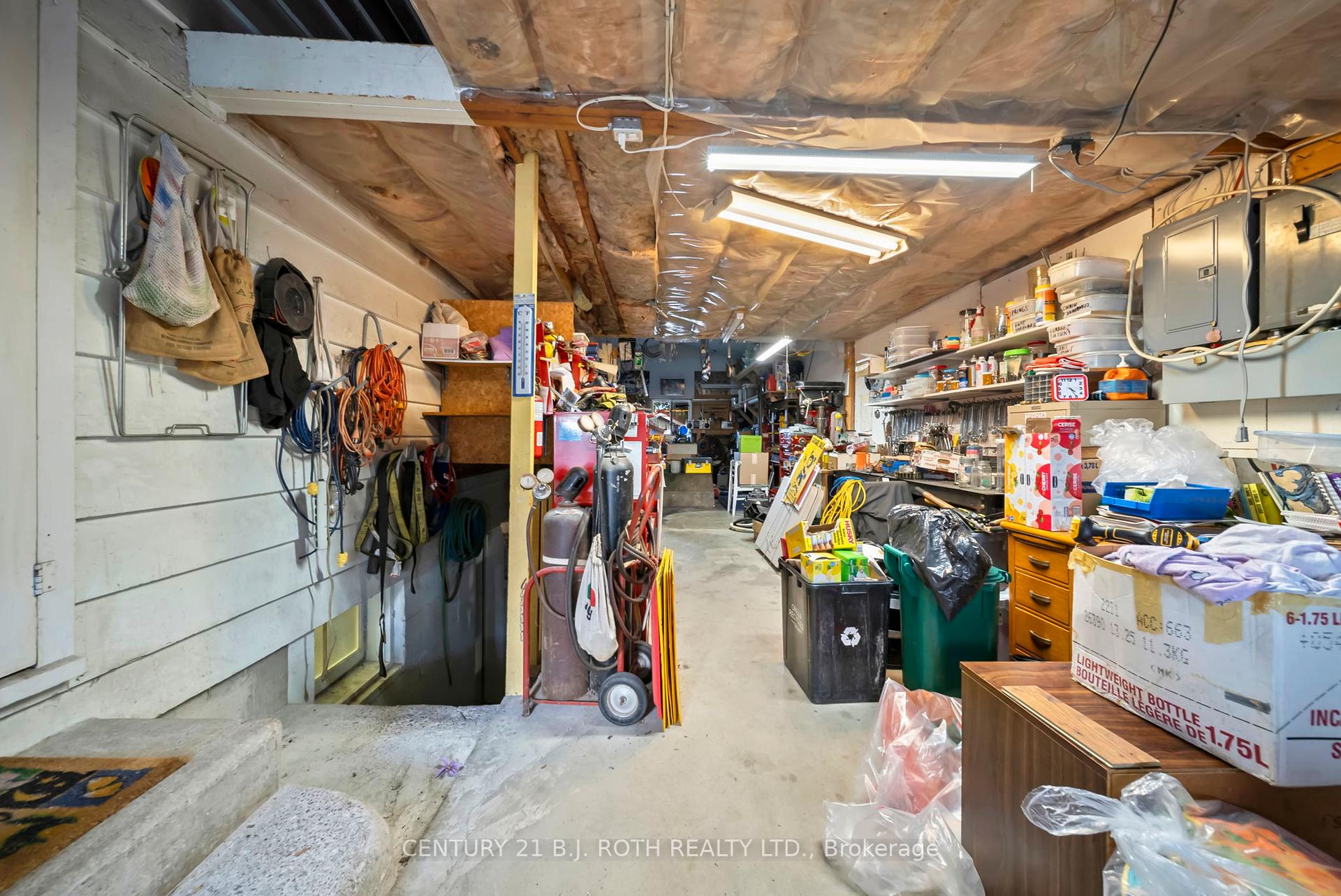 Photo 17 of 392 Bayview Parkway, Orillia — HOMEH
