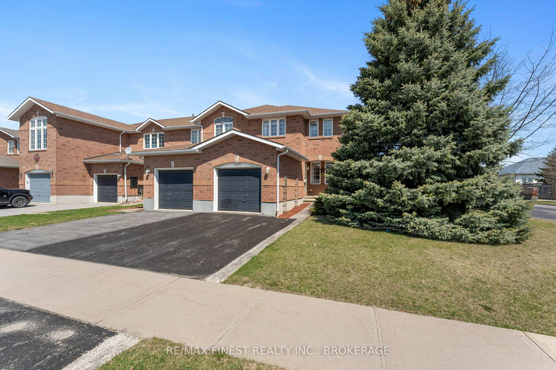 Photo 2 of 230 Ellesmeer Avenue, Kingston, City Northwest — HOMEH