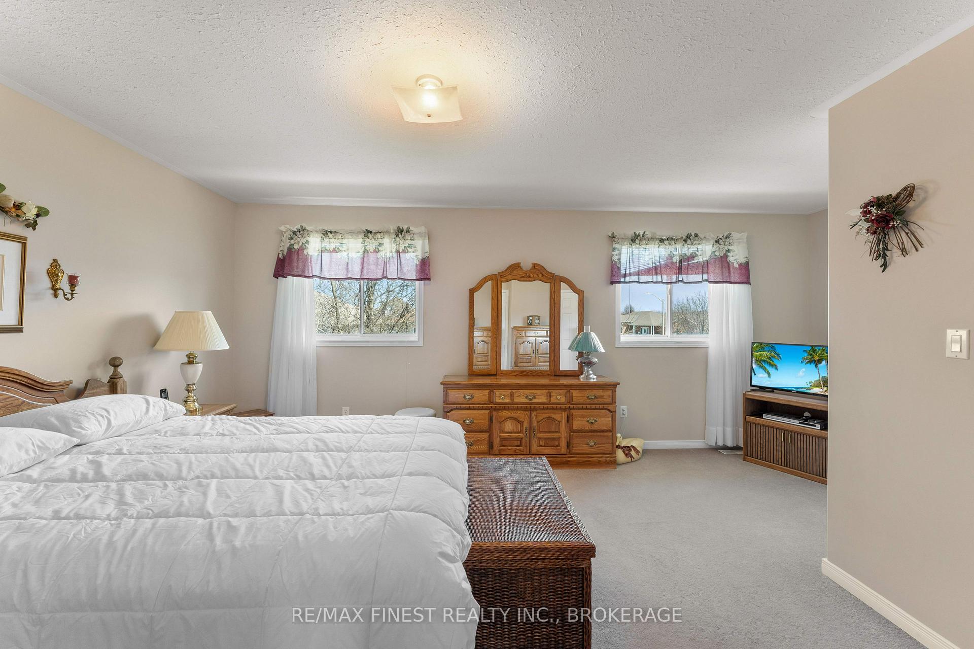 Photo 19 of 230 Ellesmeer Avenue, Kingston, City Northwest — HOMEH