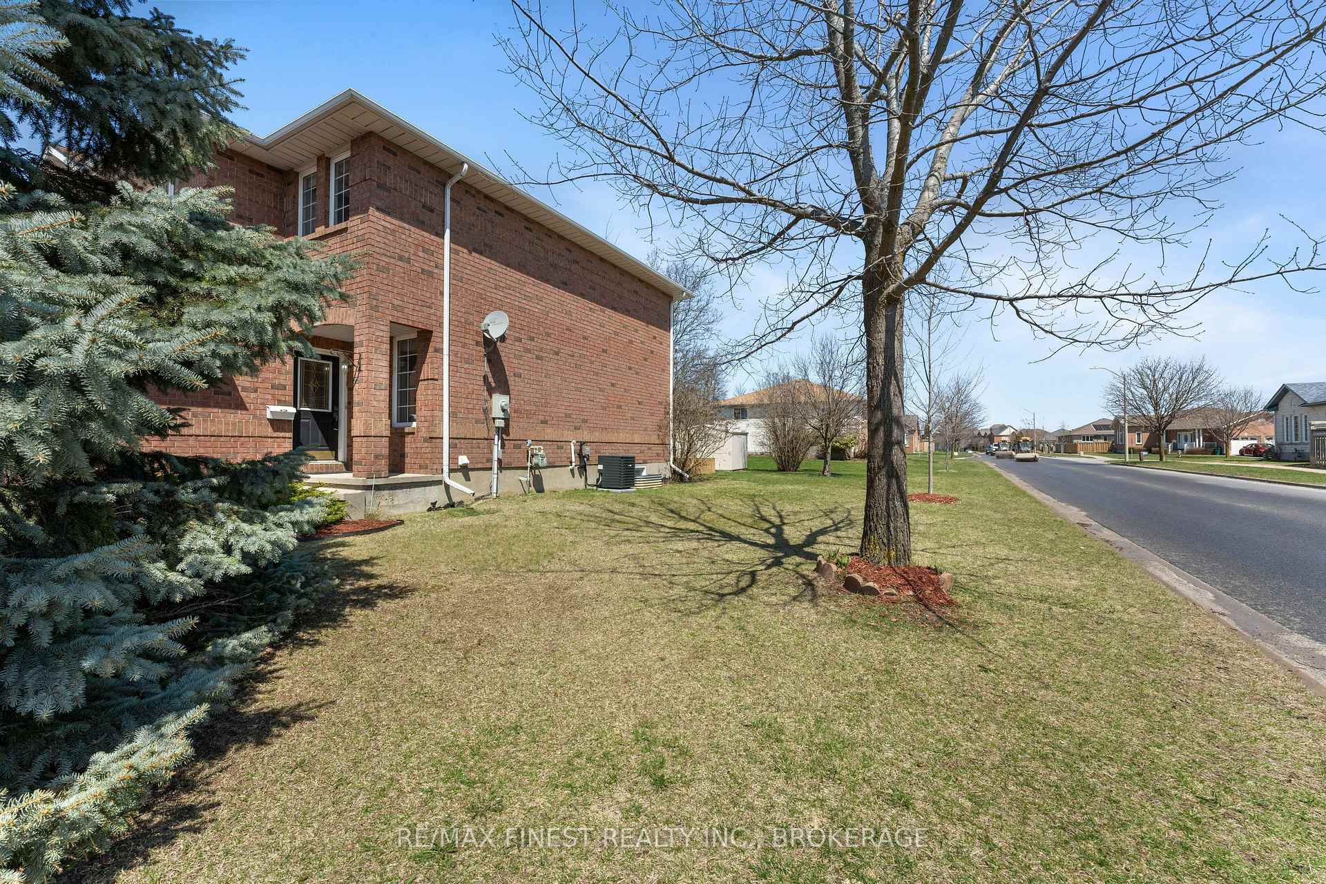 Photo 40 of 230 Ellesmeer Avenue, Kingston, City Northwest — HOMEH