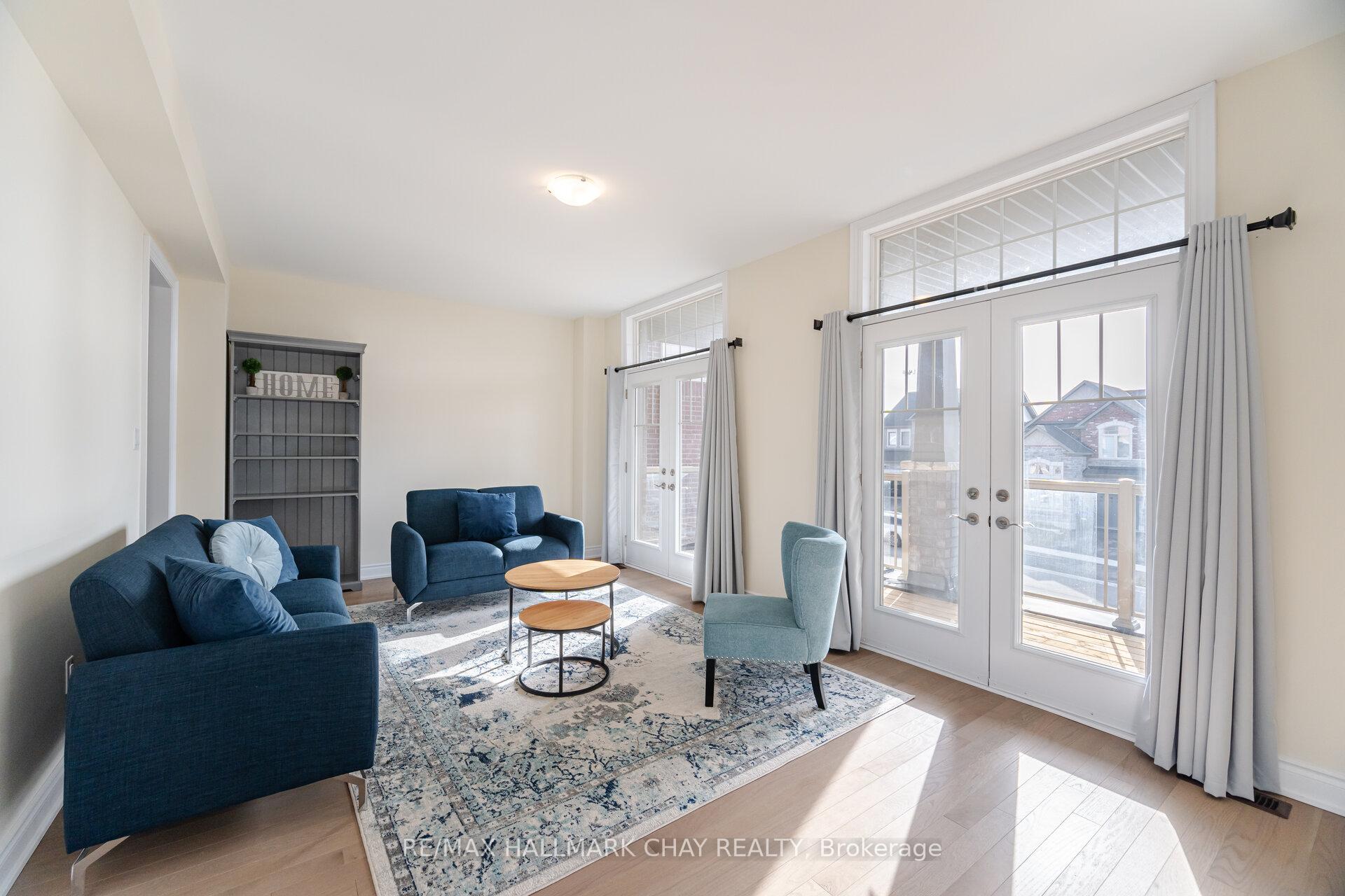 Photo 8 of 30 Janes Crescent, New Tecumseth, Alliston — HOMEH