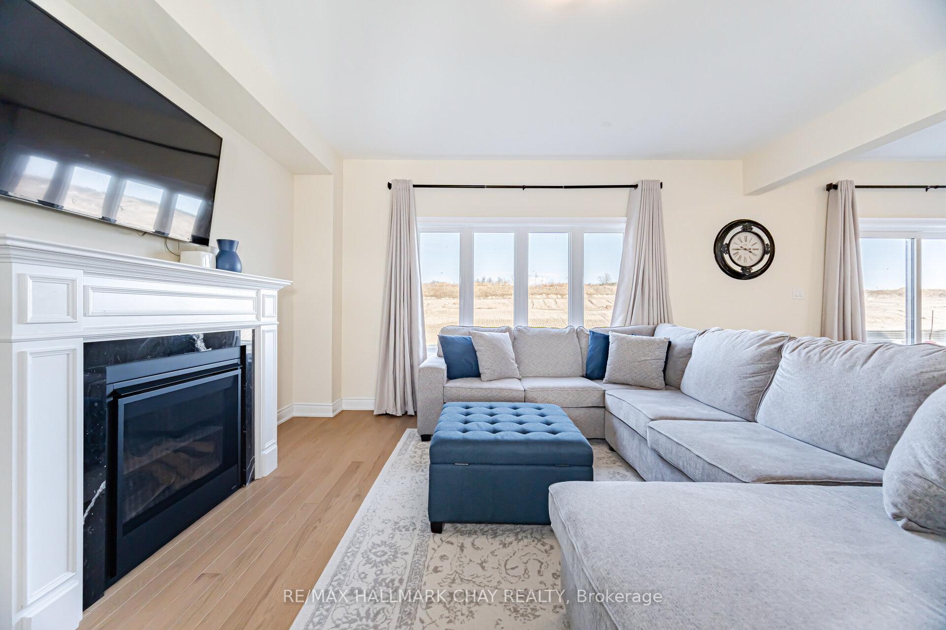 Photo 21 of 30 Janes Crescent, New Tecumseth, Alliston — HOMEH