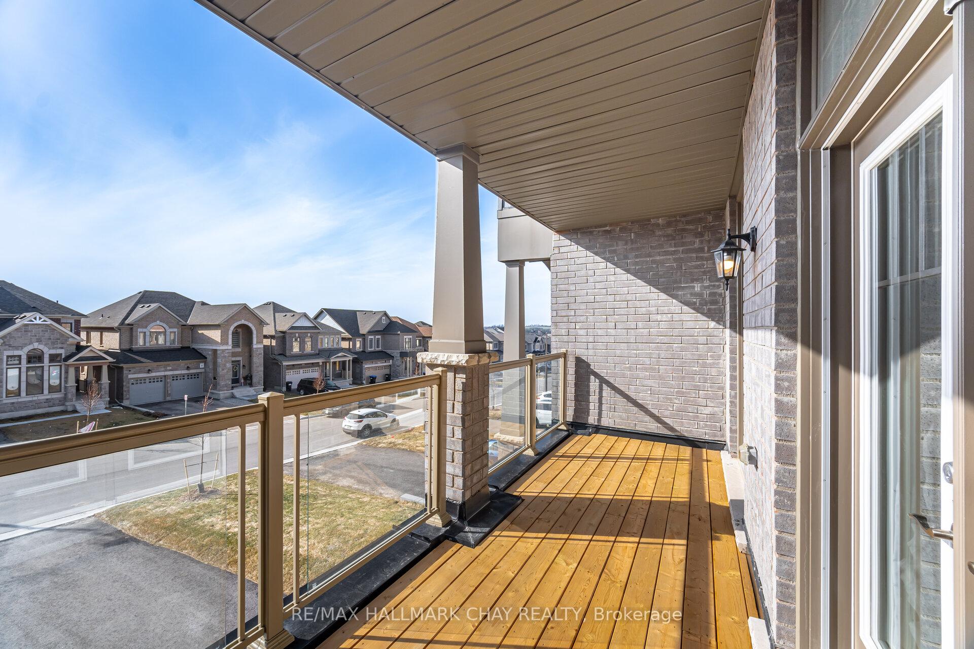 Photo 24 of 30 Janes Crescent, New Tecumseth, Alliston — HOMEH