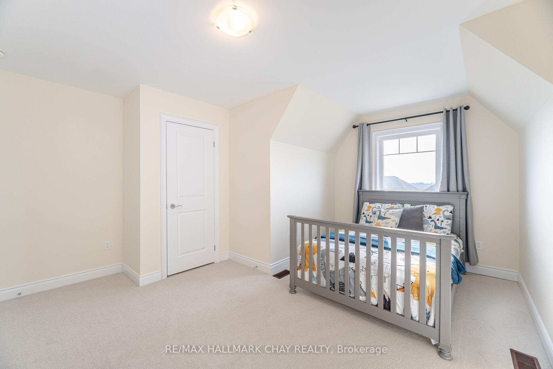 Photo 36 of 30 Janes Crescent, New Tecumseth, Alliston — HOMEH