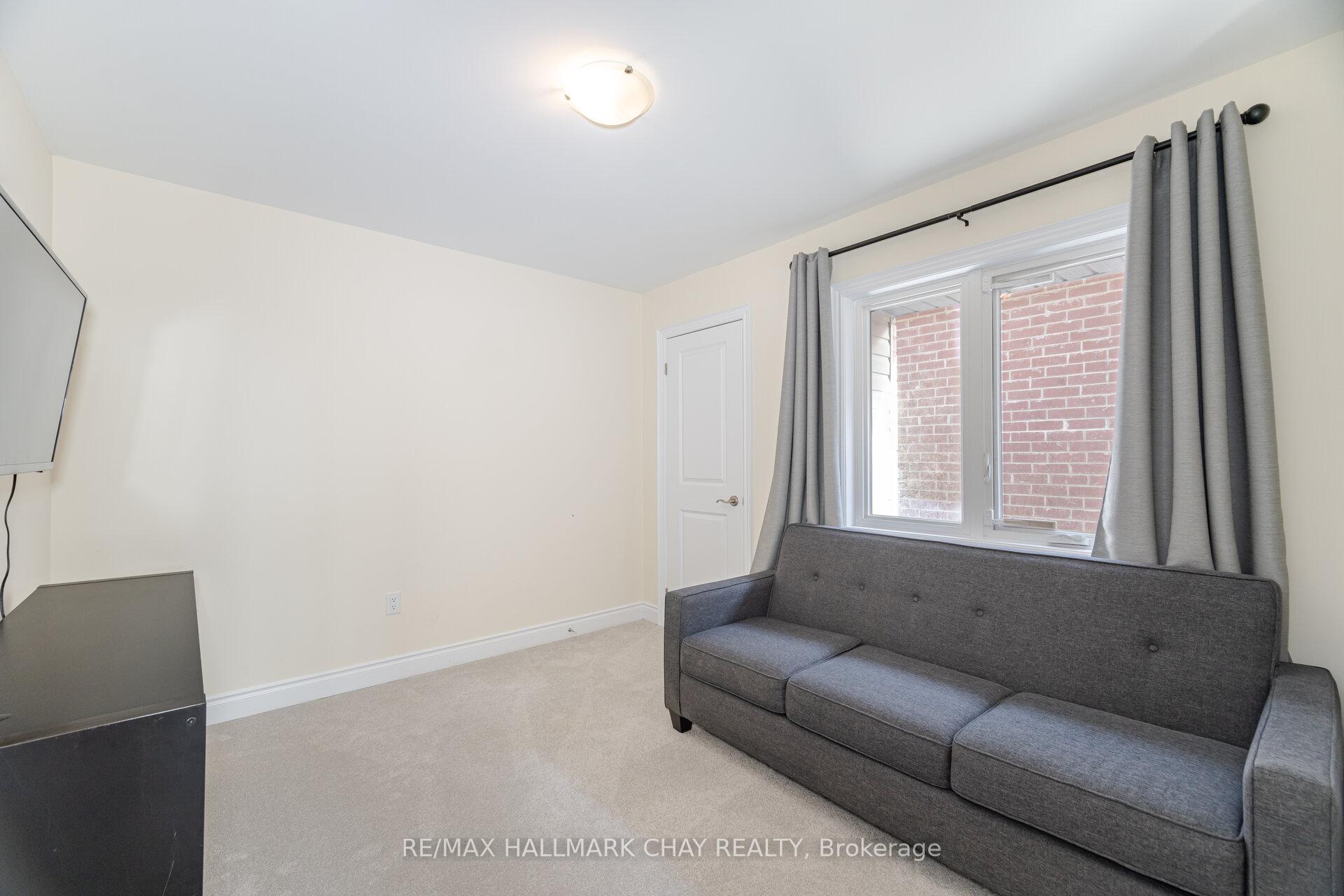 Photo 41 of 30 Janes Crescent, New Tecumseth, Alliston — HOMEH