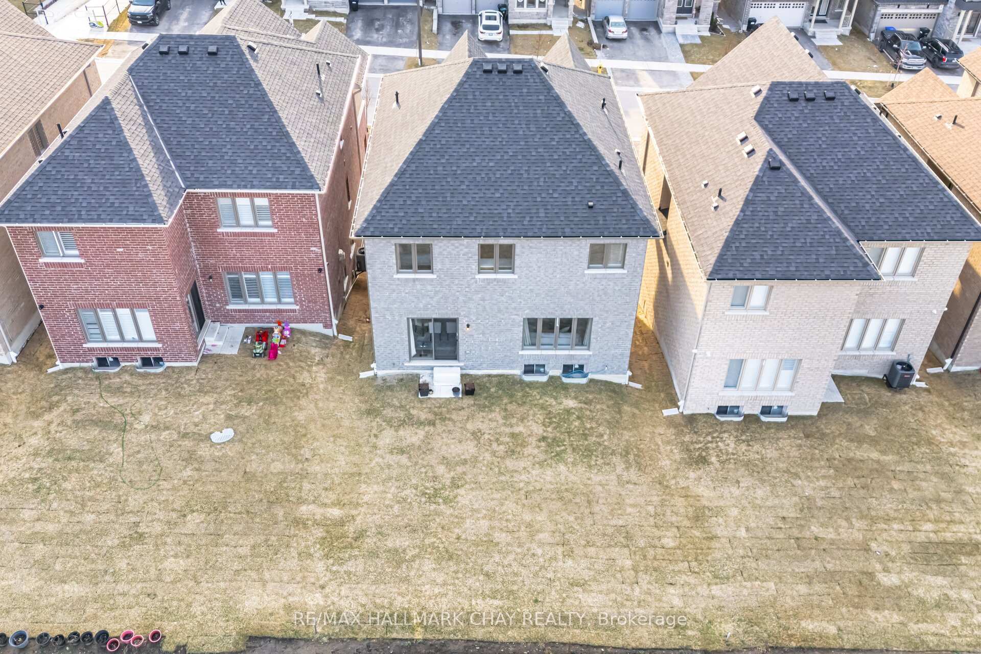 Photo 47 of 30 Janes Crescent, New Tecumseth, Alliston — HOMEH