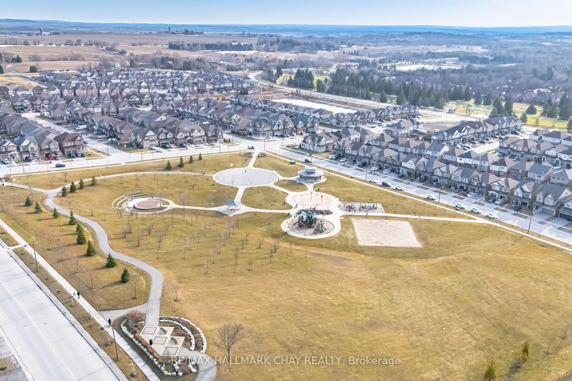 Photo 48 of 30 Janes Crescent, New Tecumseth, Alliston — HOMEH