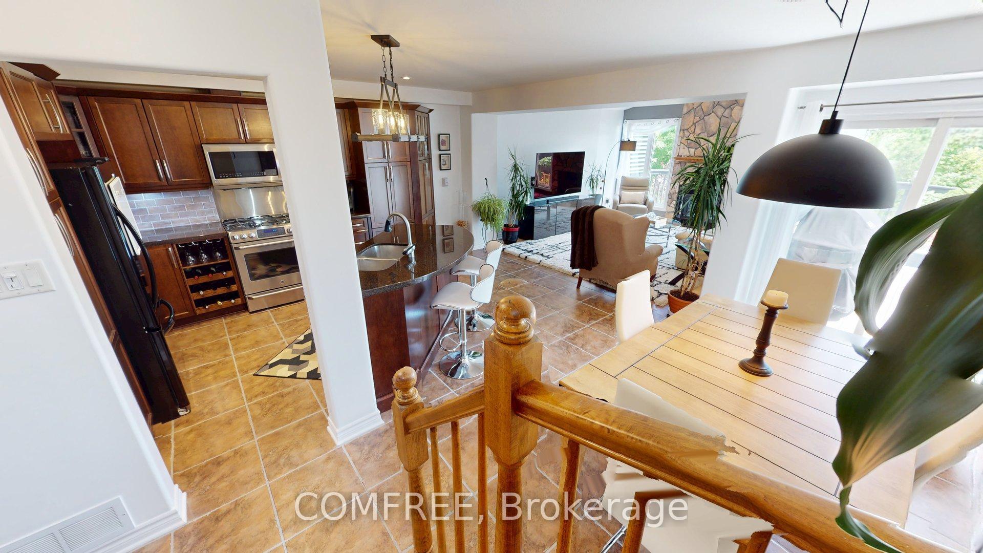 Photo 9 of 2112 Bergamot Circle, Ottawa, Springridge/East Village — HOMEH