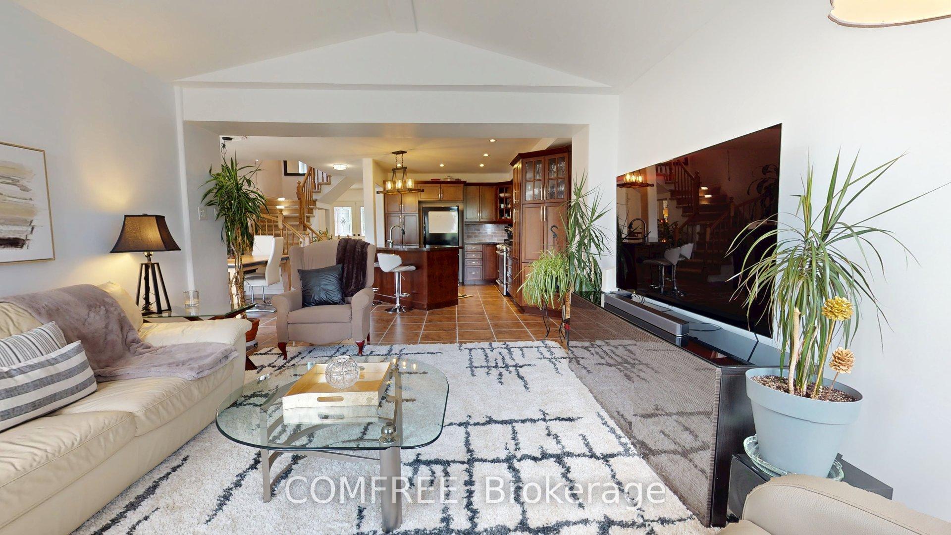 Photo 15 of 2112 Bergamot Circle, Ottawa, Springridge/East Village — HOMEH