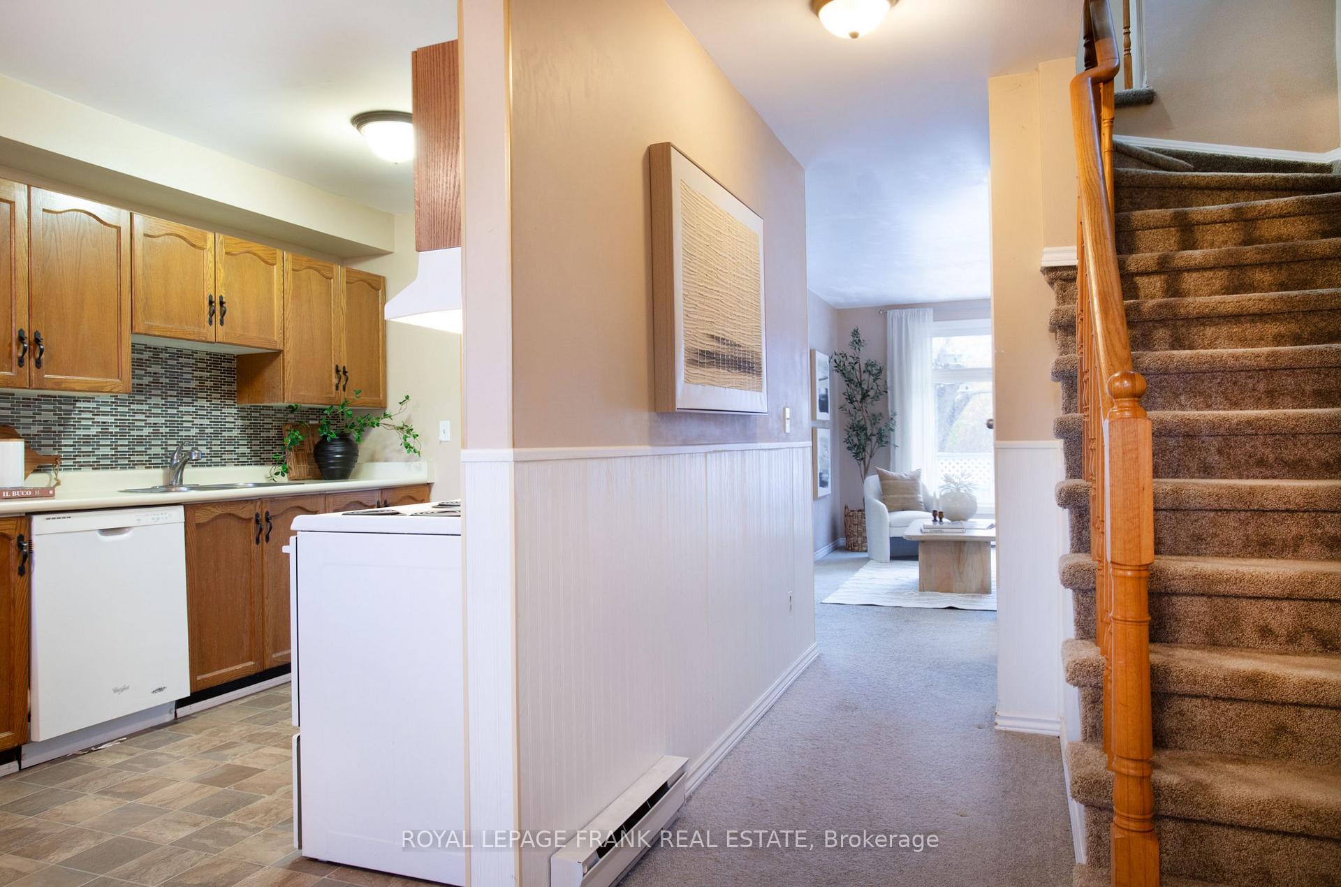 Photo 2 of 1466 O'Hara Court, Oshawa, Lakeview — HOMEH