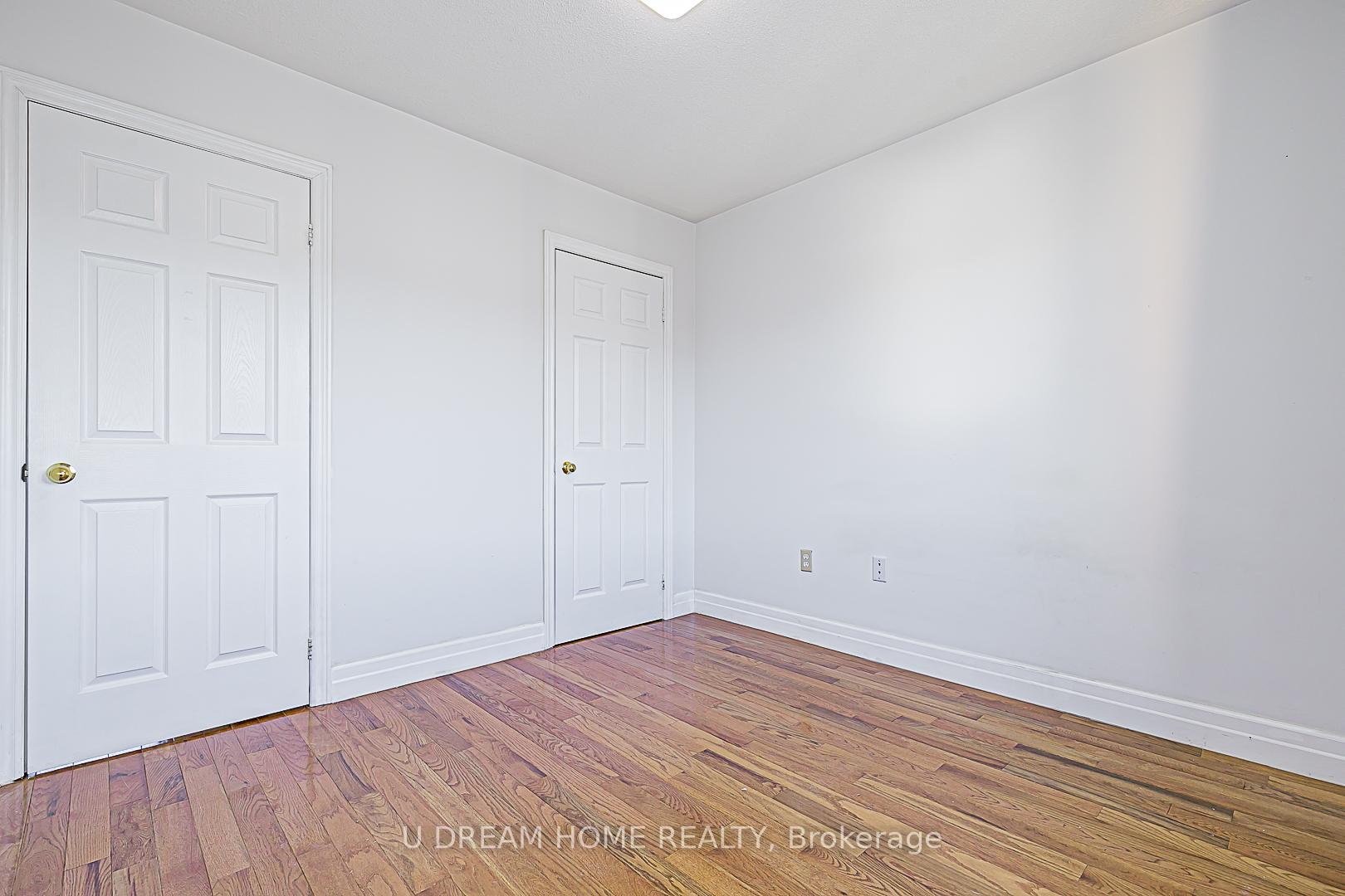 Photo 17 of 10 John Gary Drive, Markham, Village Green-South Unionville — HOMEH