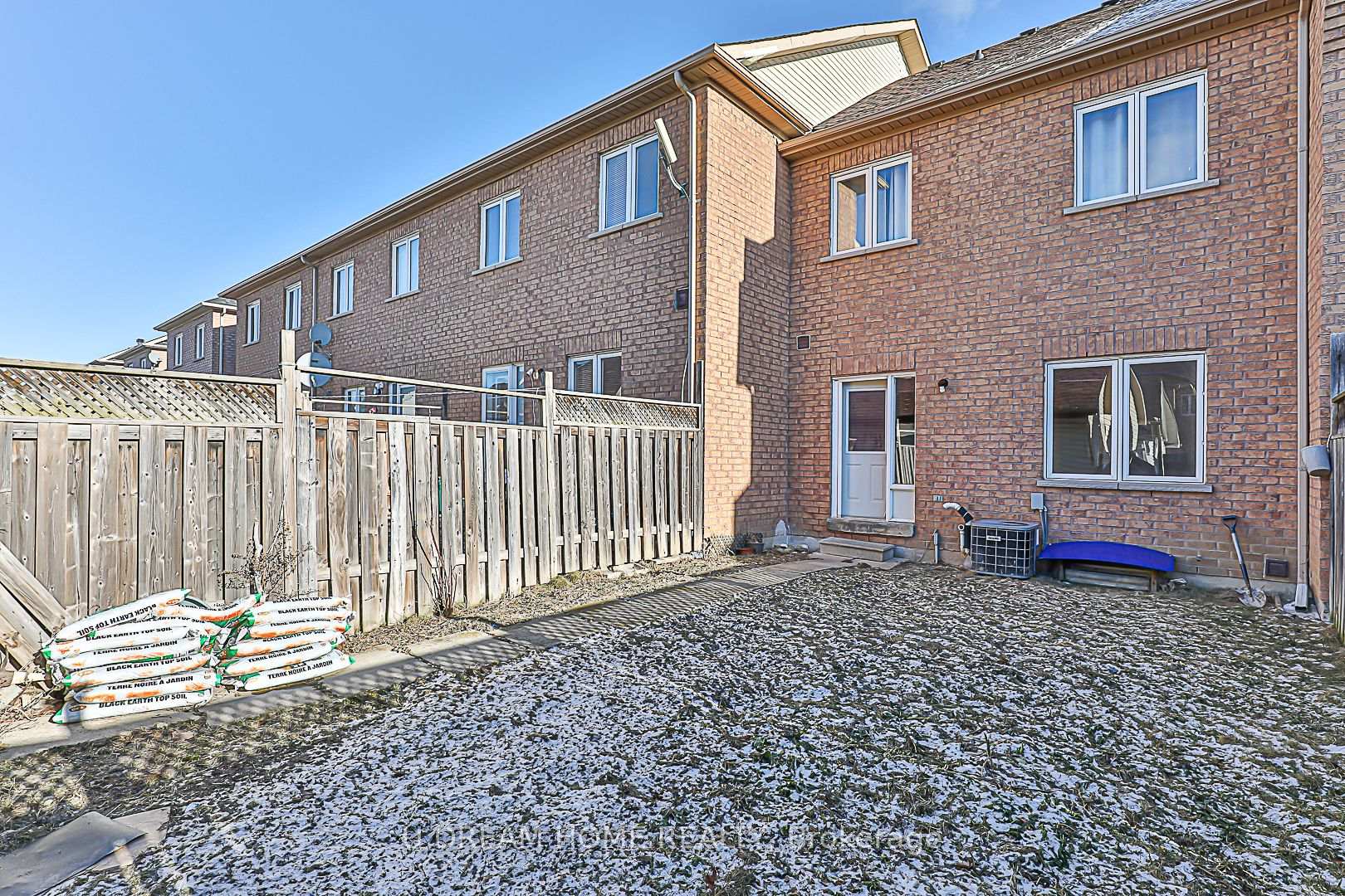 Photo 26 of 10 John Gary Drive, Markham, Village Green-South Unionville — HOMEH