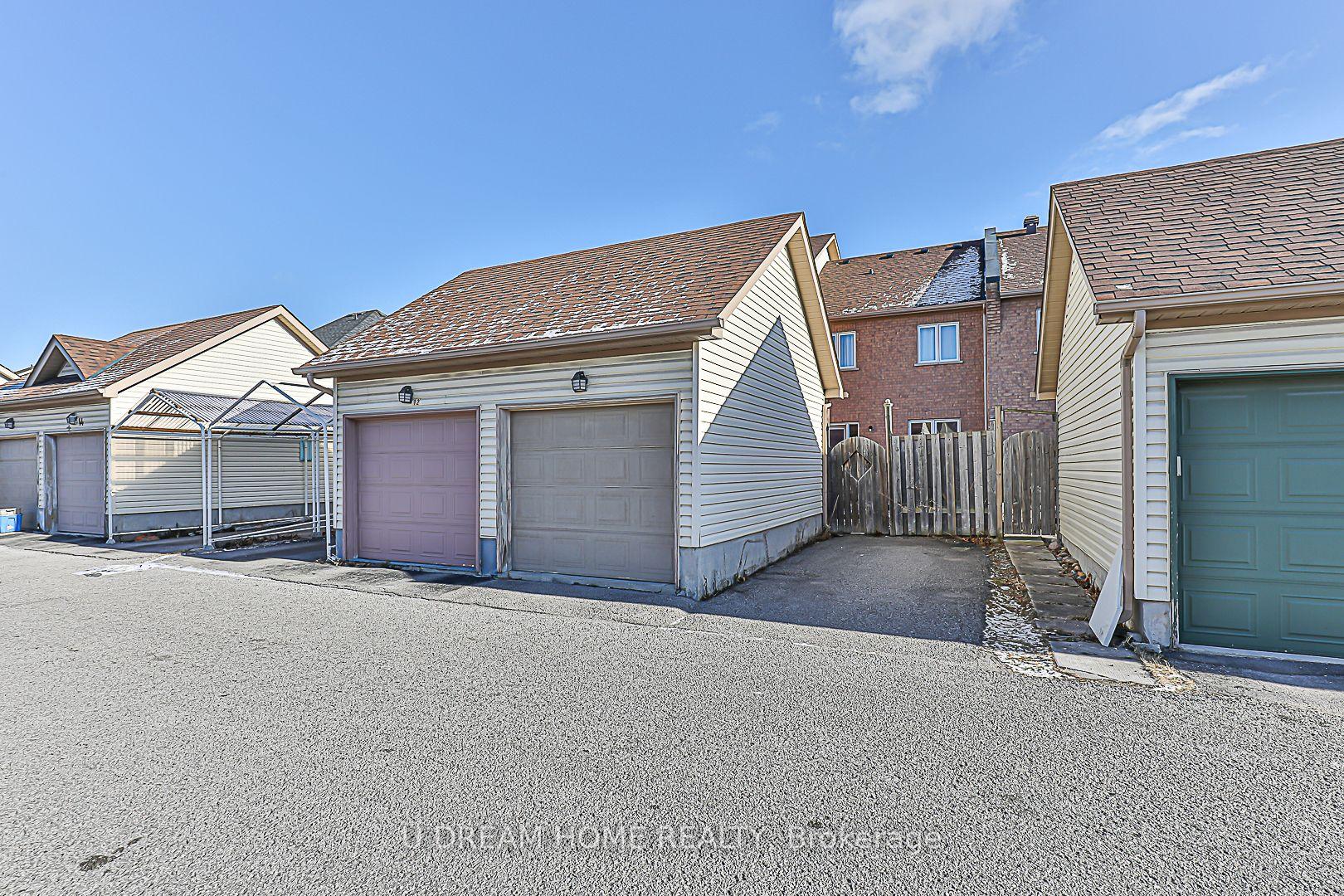Photo 28 of 10 John Gary Drive, Markham, Village Green-South Unionville — HOMEH
