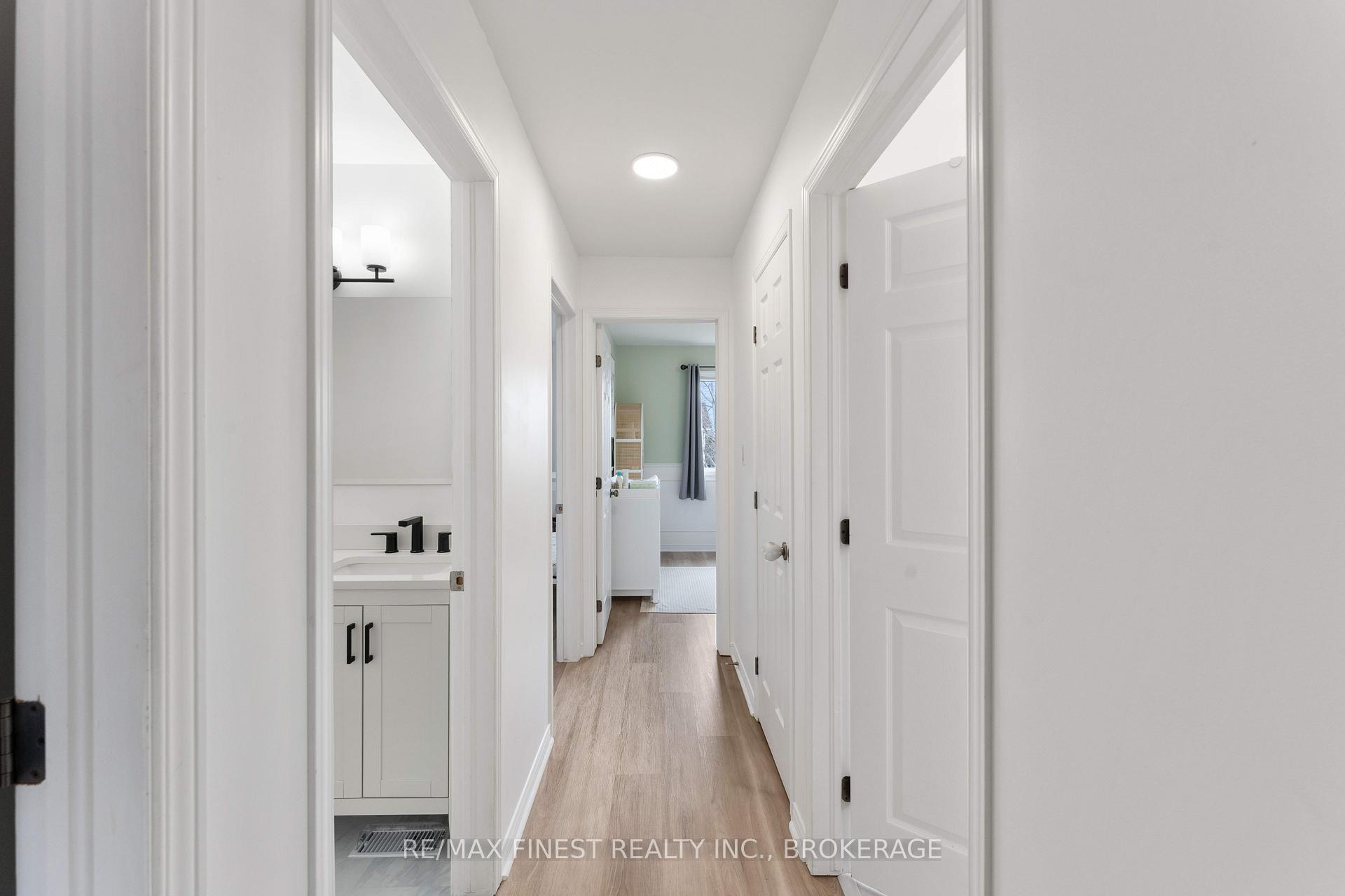 Photo 18 of 1042 Rainbow Crescent, Kingston, Kingston East (Incl Barret Crt) — HOMEH