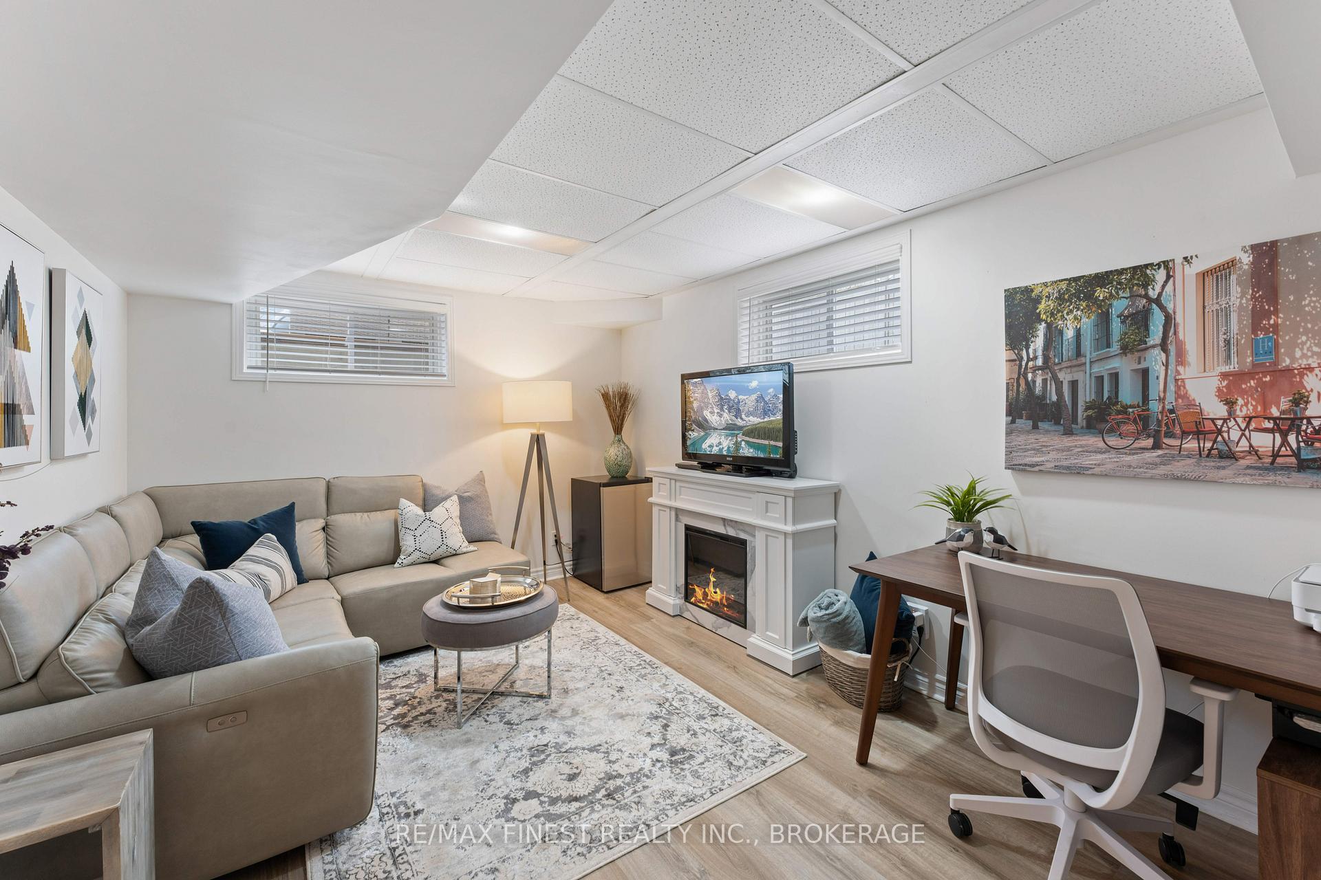 Photo 30 of 1042 Rainbow Crescent, Kingston, Kingston East (Incl Barret Crt) — HOMEH