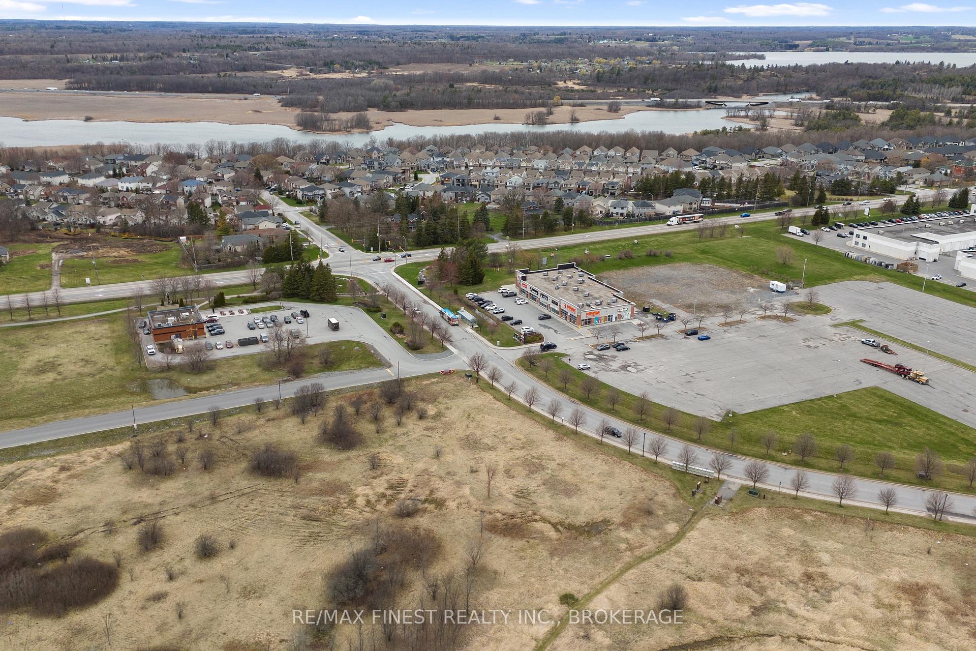 Photo 43 of 1042 Rainbow Crescent, Kingston, Kingston East (Incl Barret Crt) — HOMEH