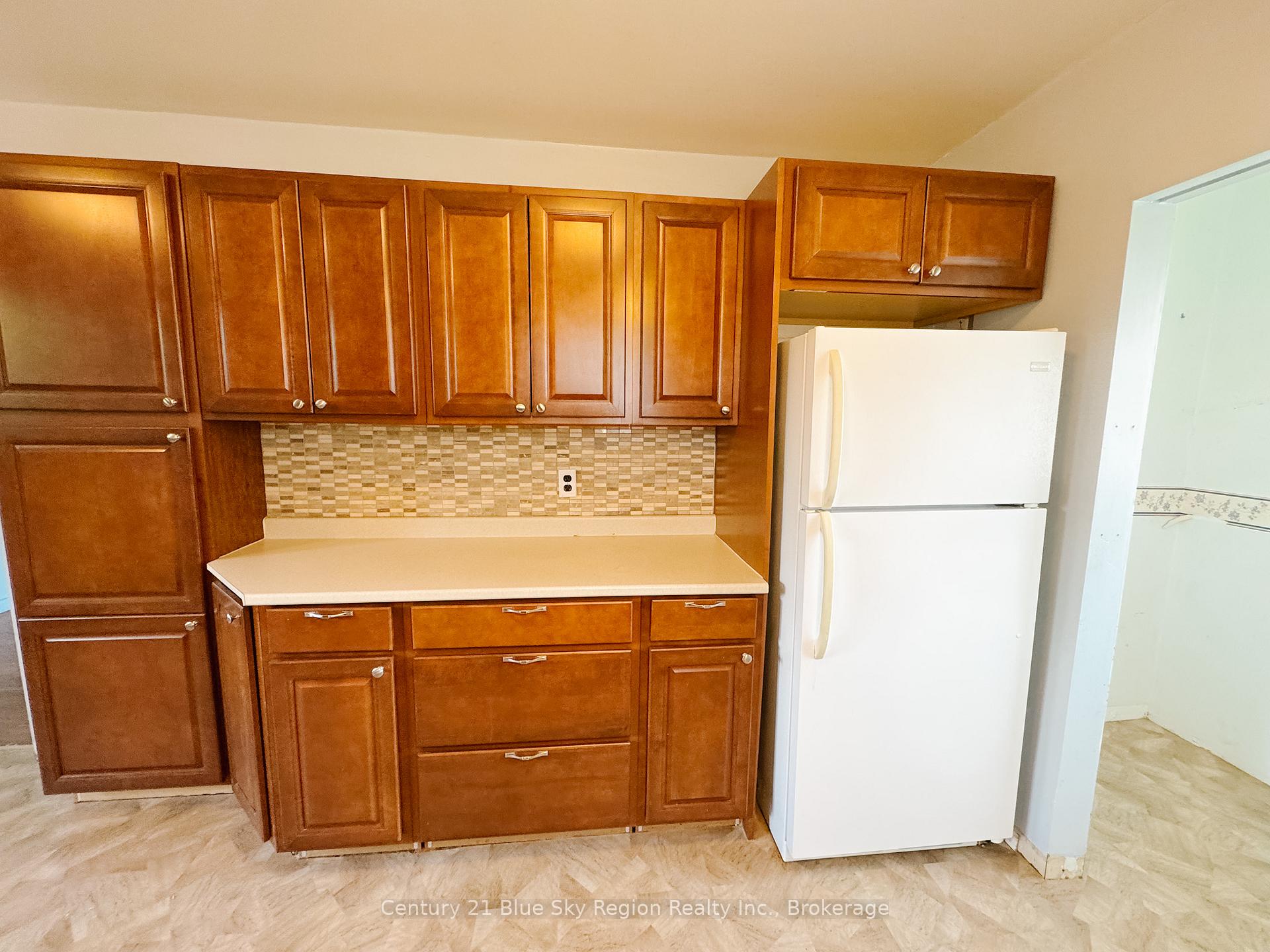 Photo 8 of 163 Beverly Road, North Bay, Widdifield — HOMEH