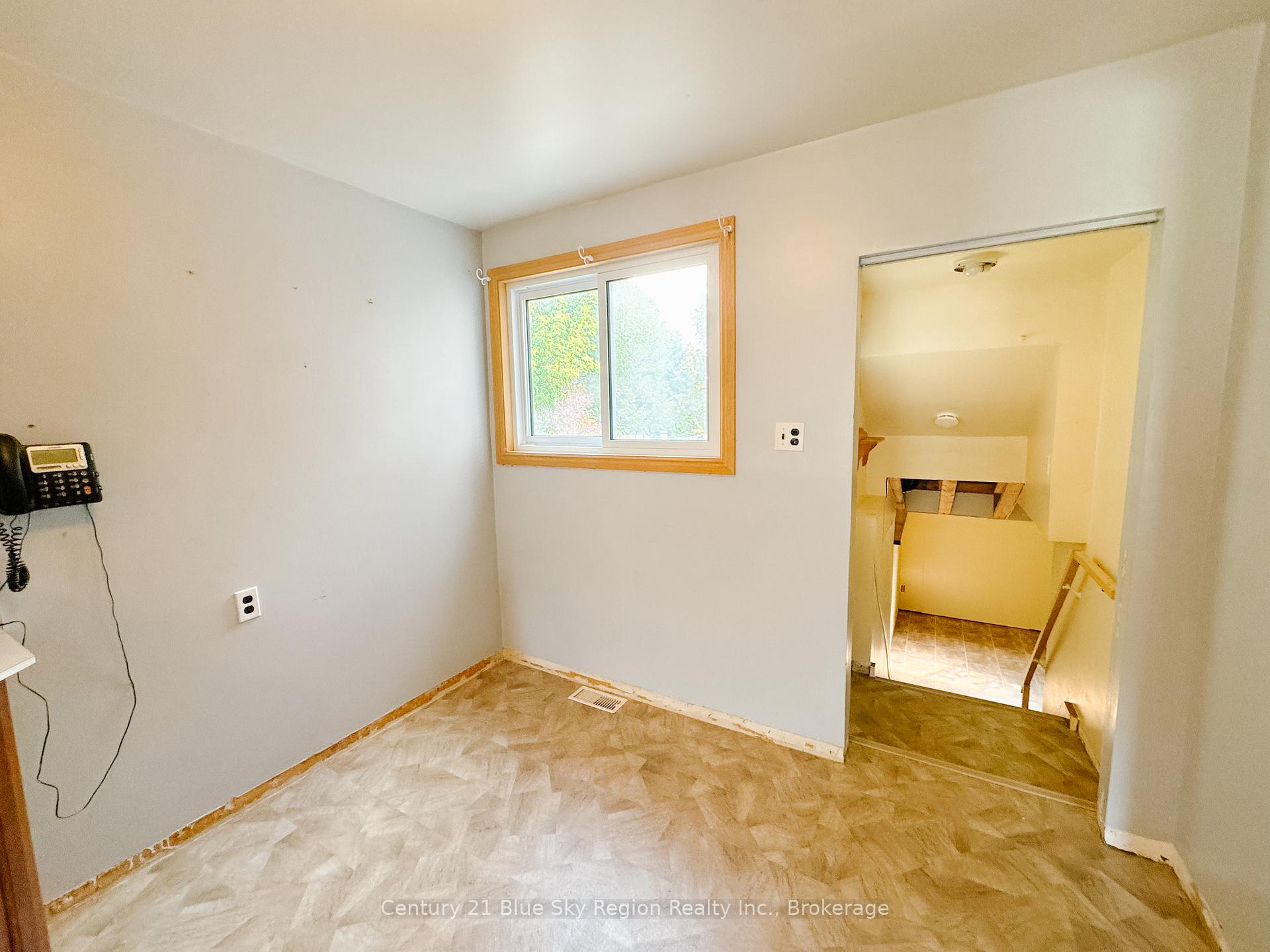 Photo 19 of 163 Beverly Road, North Bay, Widdifield — HOMEH
