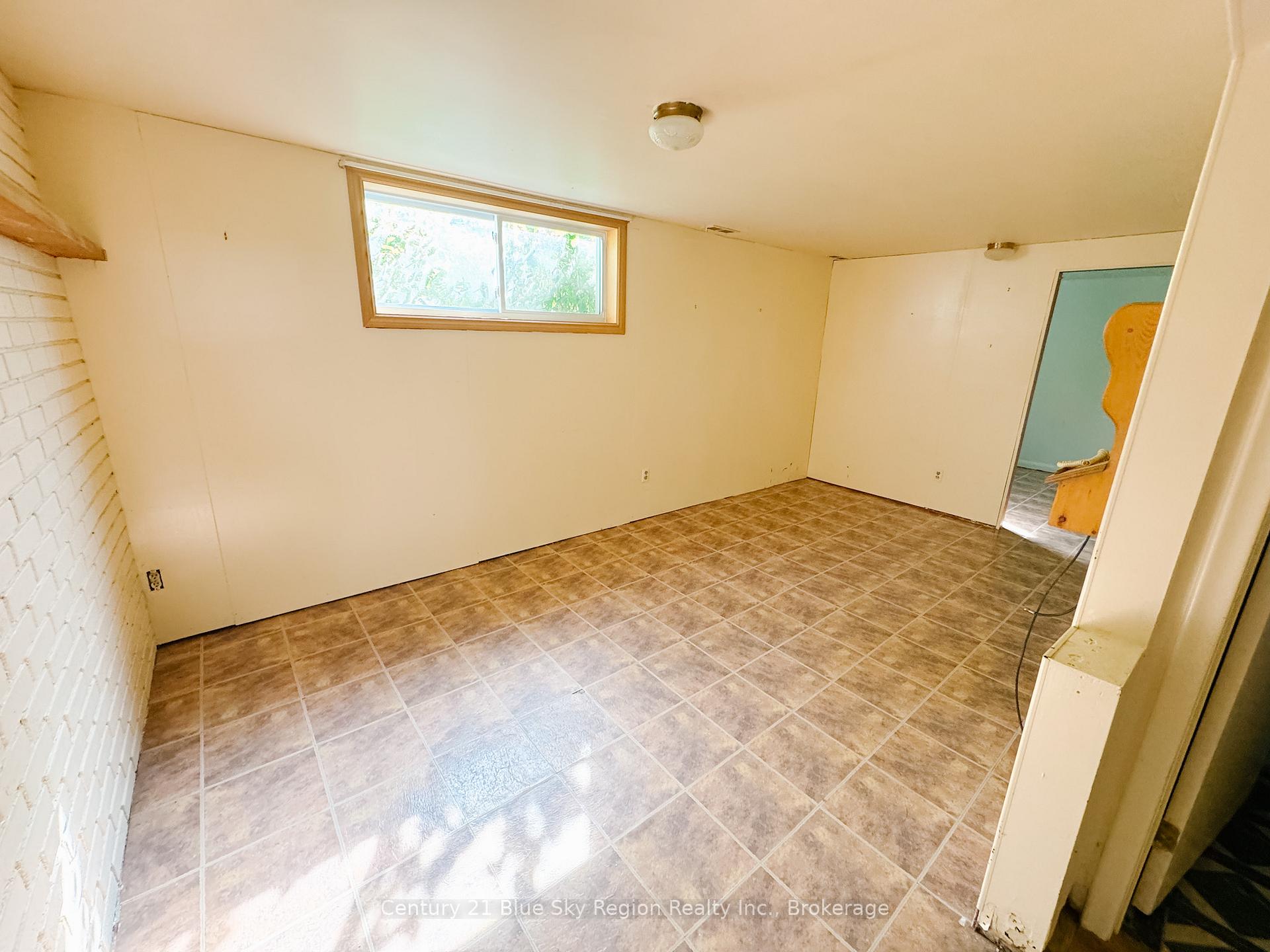 Photo 21 of 163 Beverly Road, North Bay, Widdifield — HOMEH