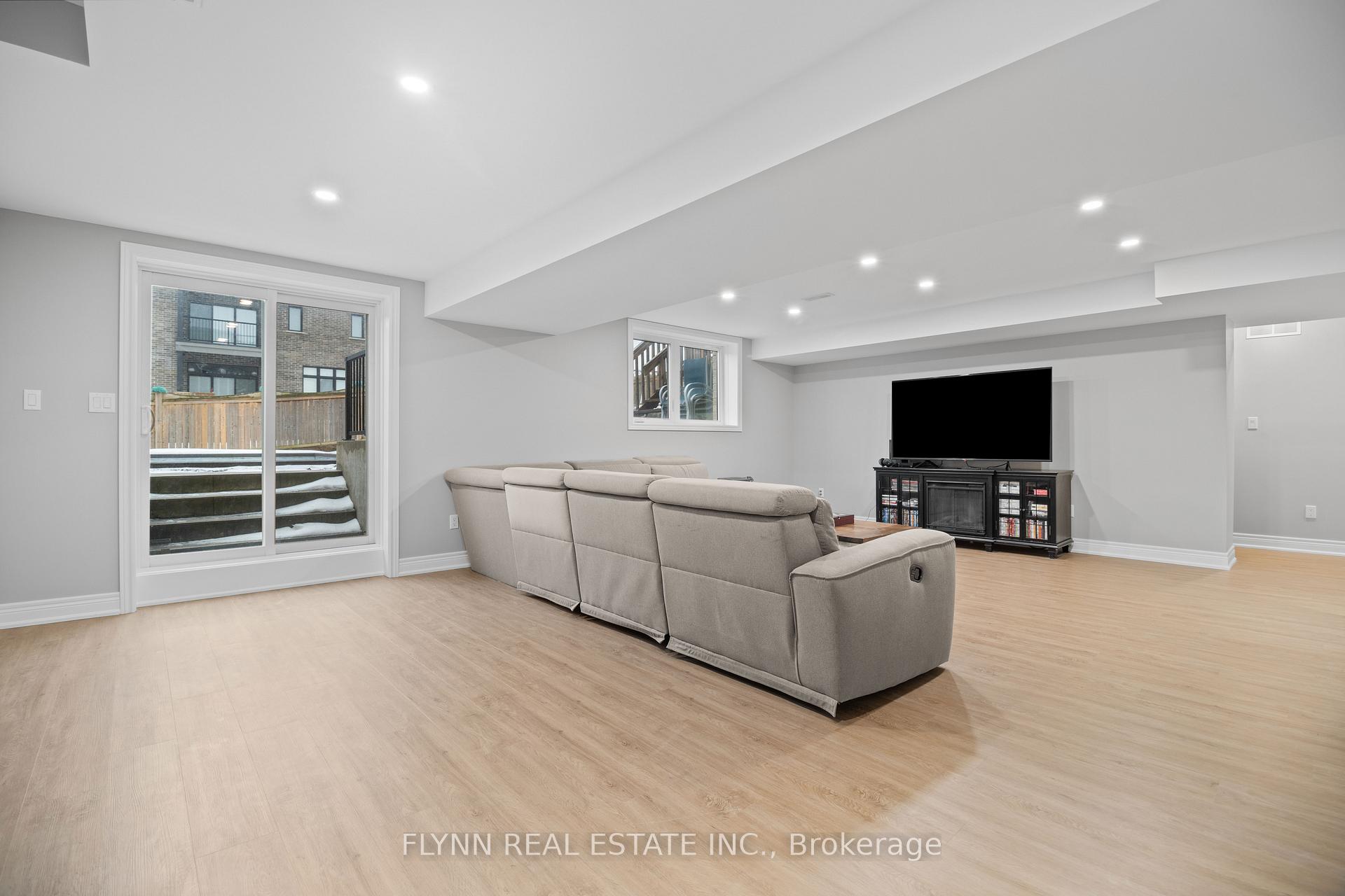 Photo 26 of 2 Joyce Crescent, Pelham, Fonthill — HOMEH