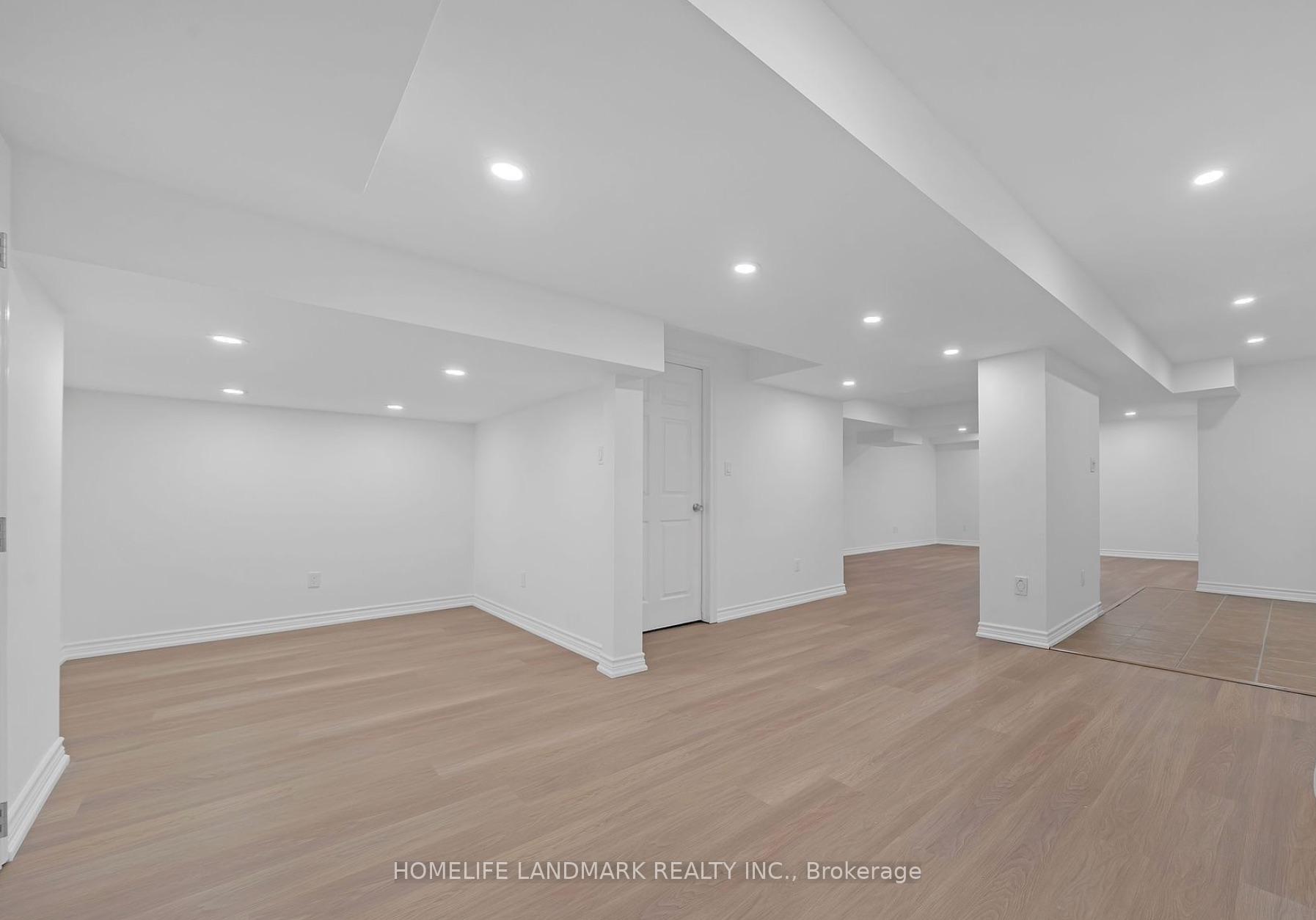 Photo 6 of 49 Lucien Street, Markham, Village Green-South Unionville — HOMEH