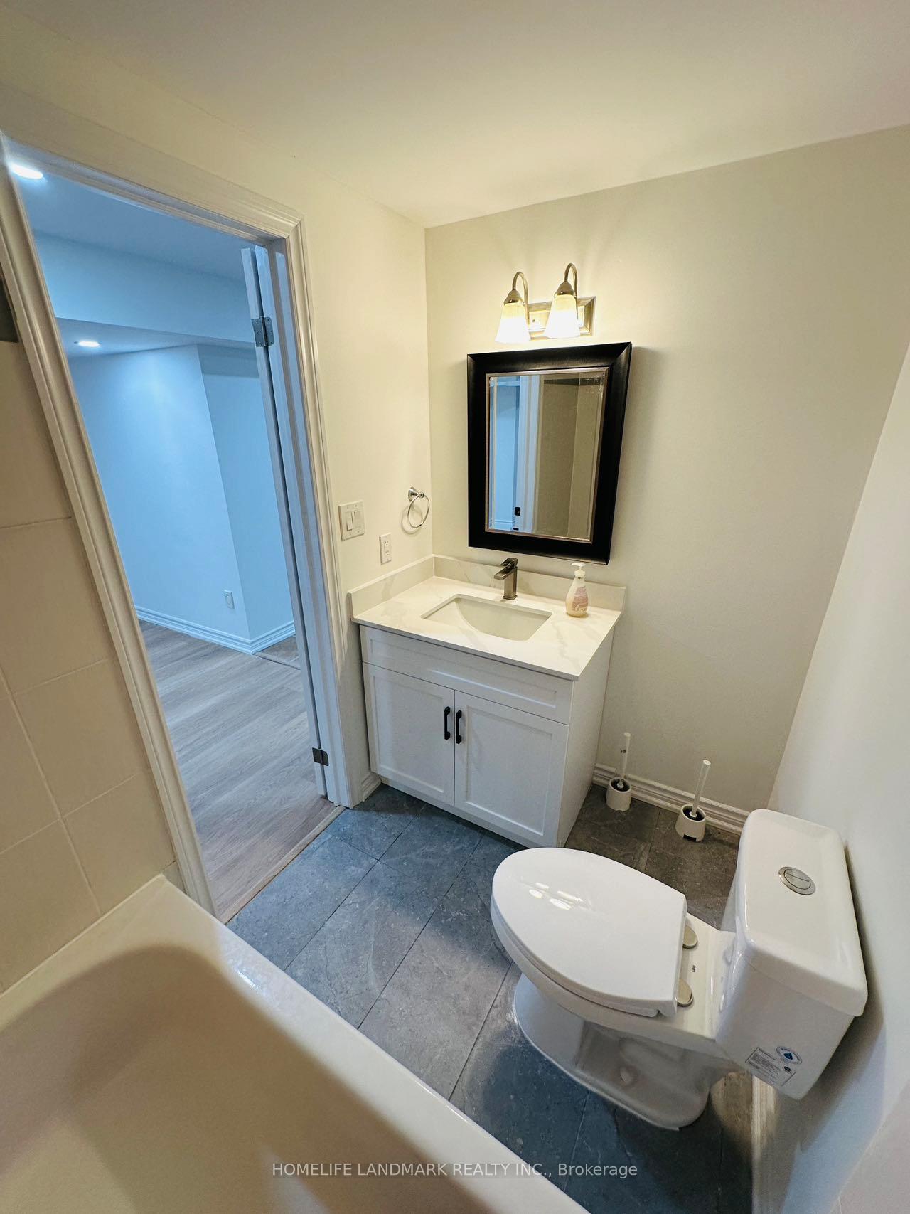 Photo 15 of 49 Lucien Street, Markham, Village Green-South Unionville — HOMEH