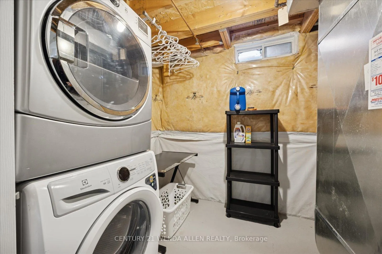 Photo 15 of 1781 Woodgate Trail, Oshawa, Samac — HOMEH