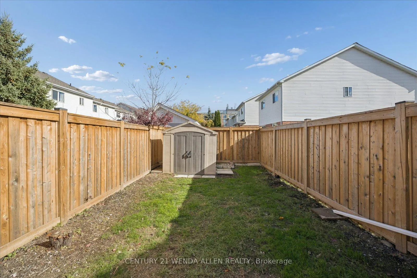 Photo 17 of 1781 Woodgate Trail, Oshawa, Samac — HOMEH