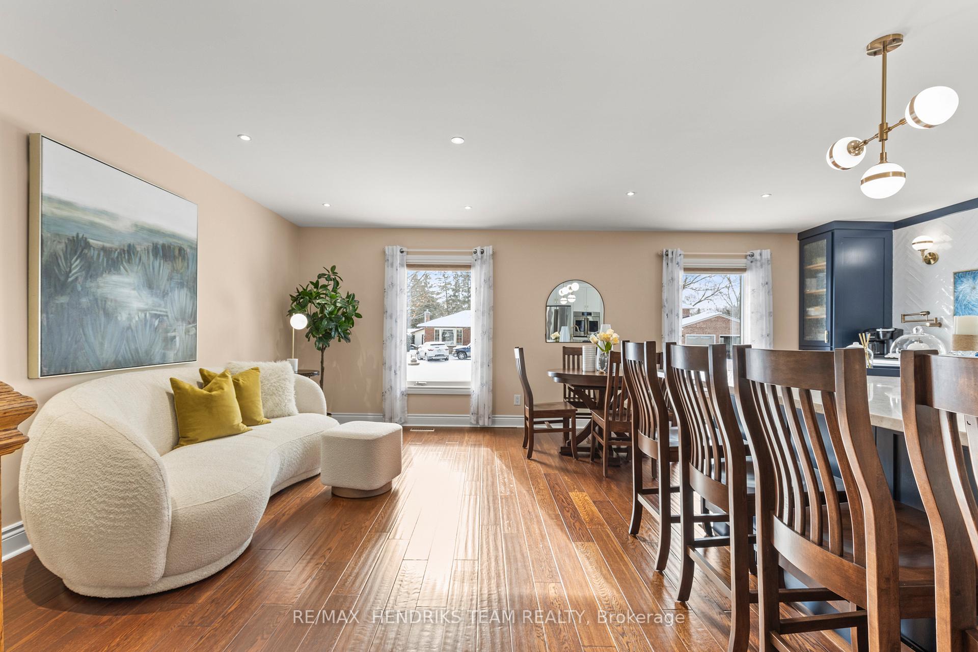 Photo 6 of 23 Hurricane Road, Pelham, Fonthill — HOMEH