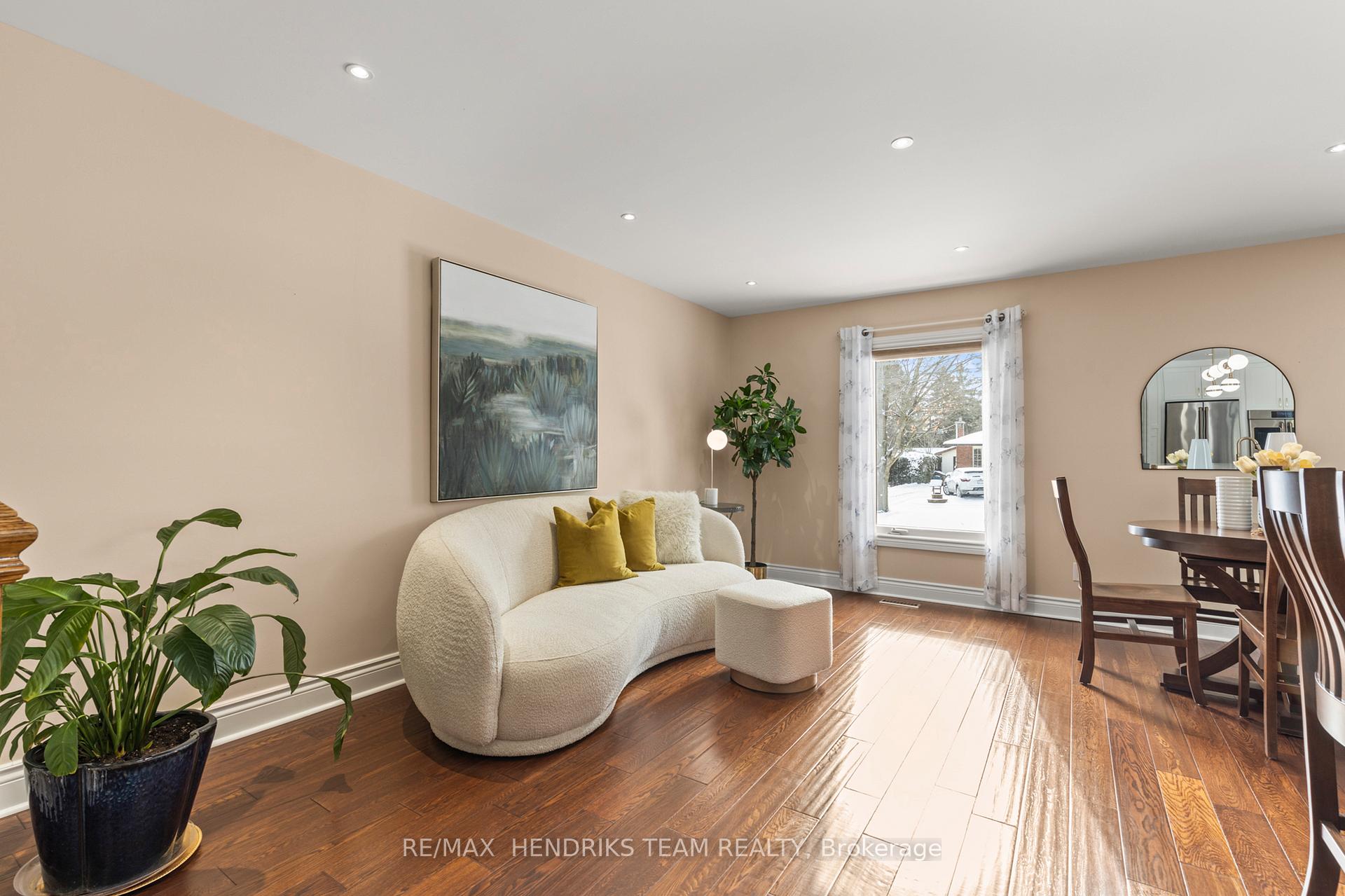 Photo 7 of 23 Hurricane Road, Pelham, Fonthill — HOMEH