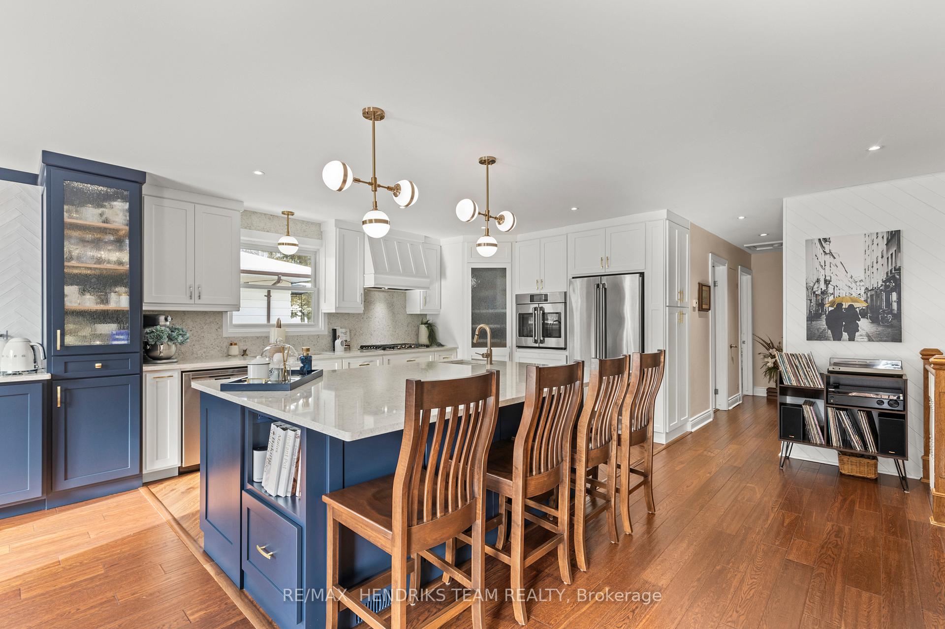 Photo 10 of 23 Hurricane Road, Pelham, Fonthill — HOMEH