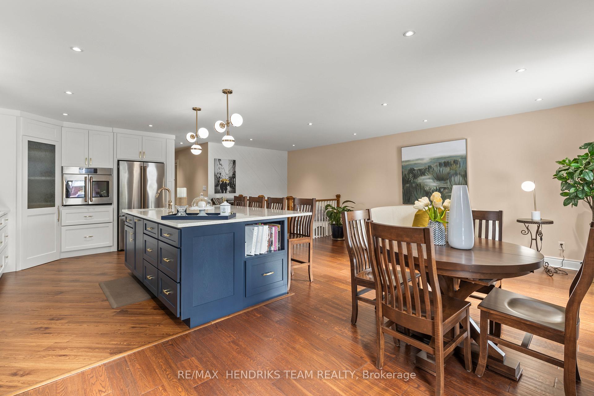 Photo 13 of 23 Hurricane Road, Pelham, Fonthill — HOMEH