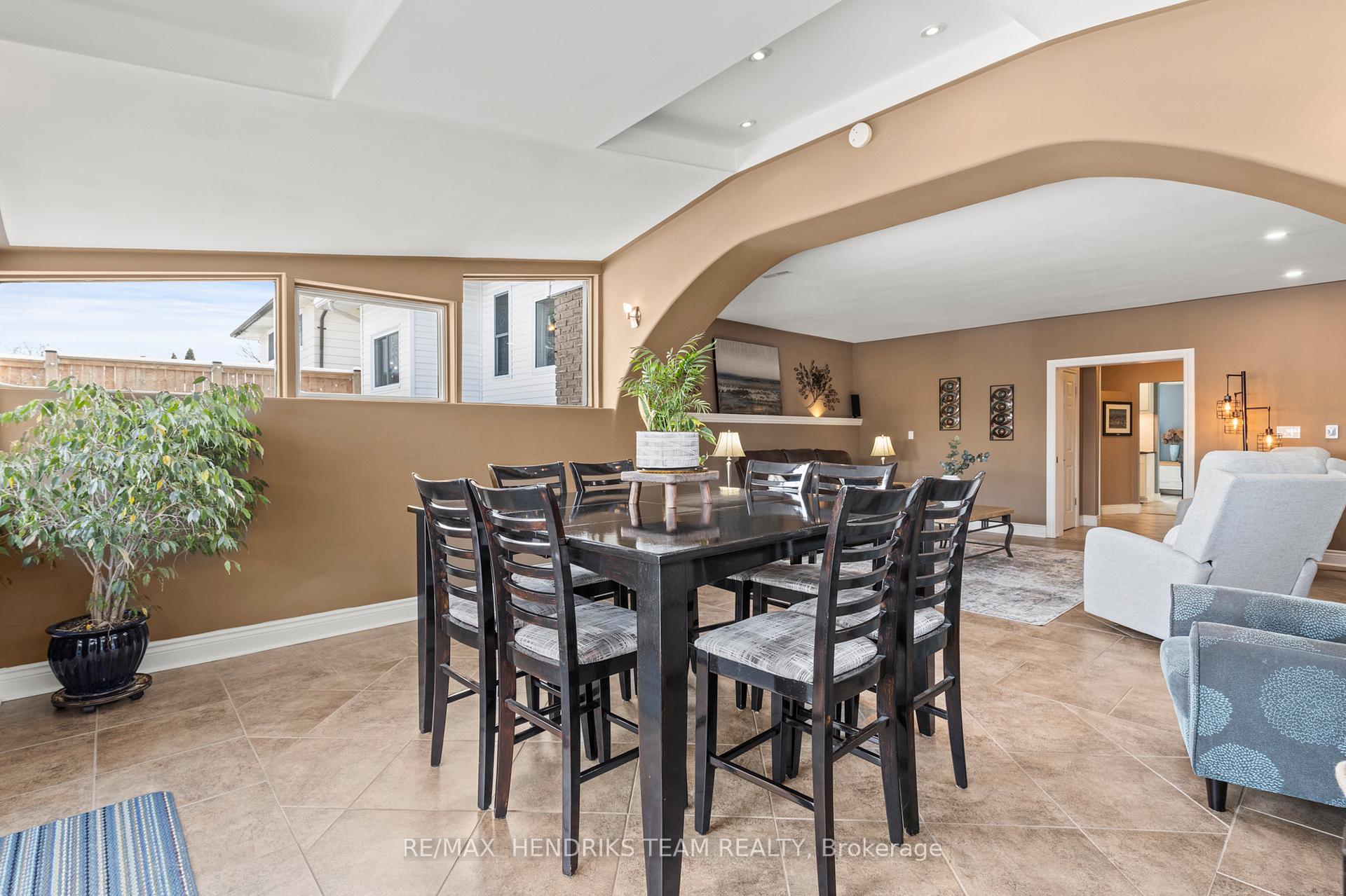 Photo 30 of 23 Hurricane Road, Pelham, Fonthill — HOMEH