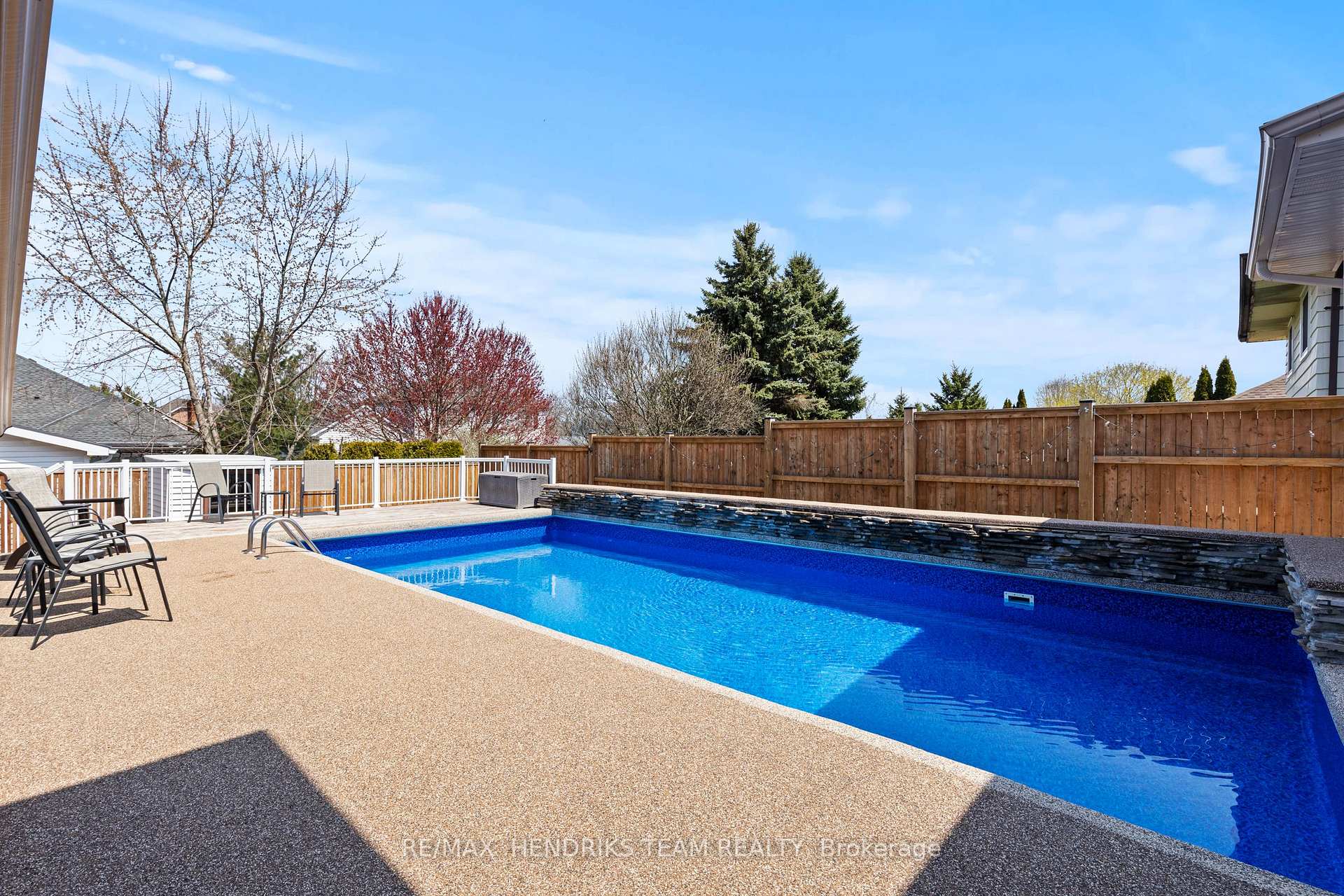 Photo 43 of 23 Hurricane Road, Pelham, Fonthill — HOMEH