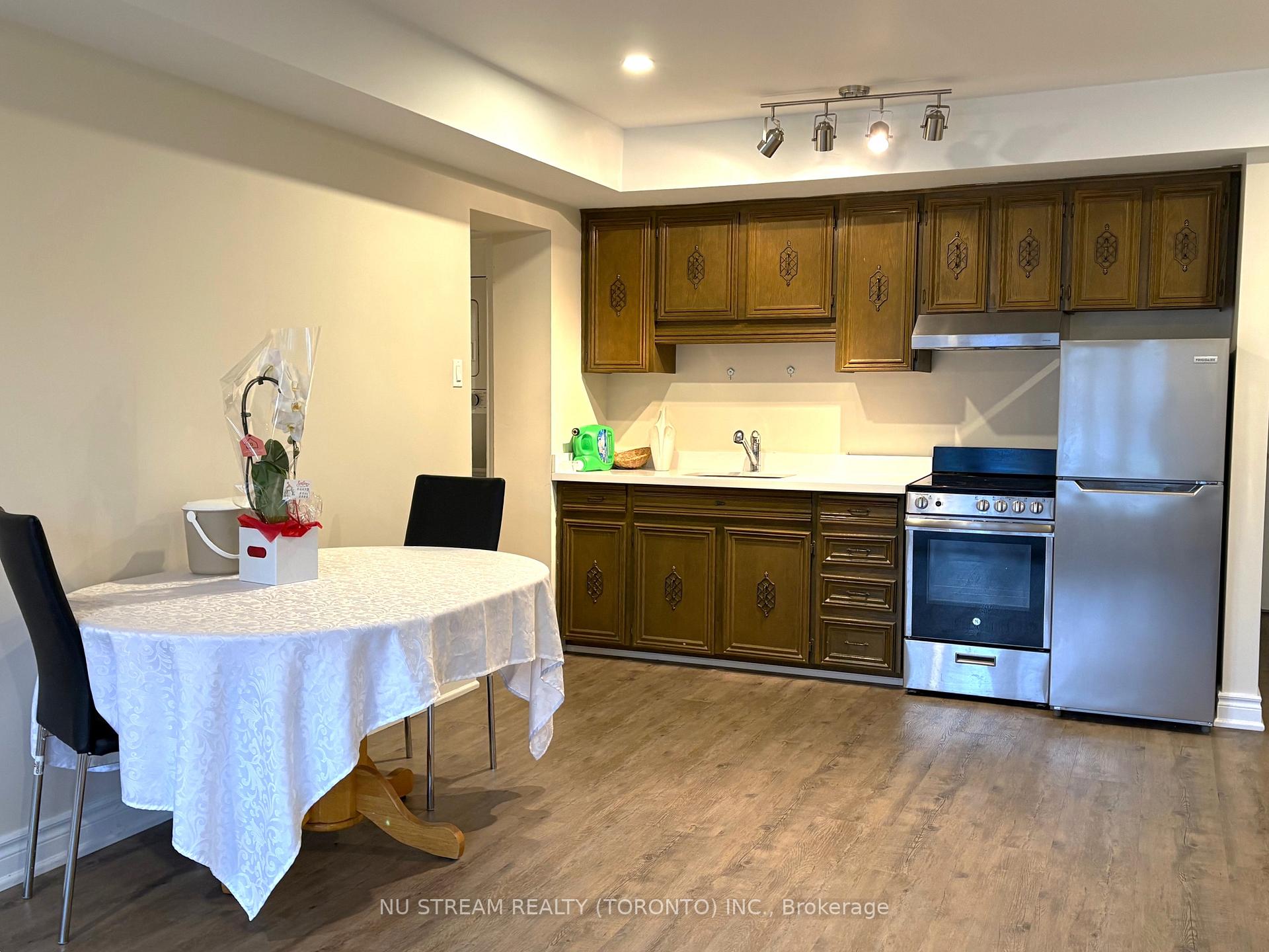 Photo 6 of Unit BSMT, 8 Forest Park Crescent, Markham, Royal Orchard — HOMEH
