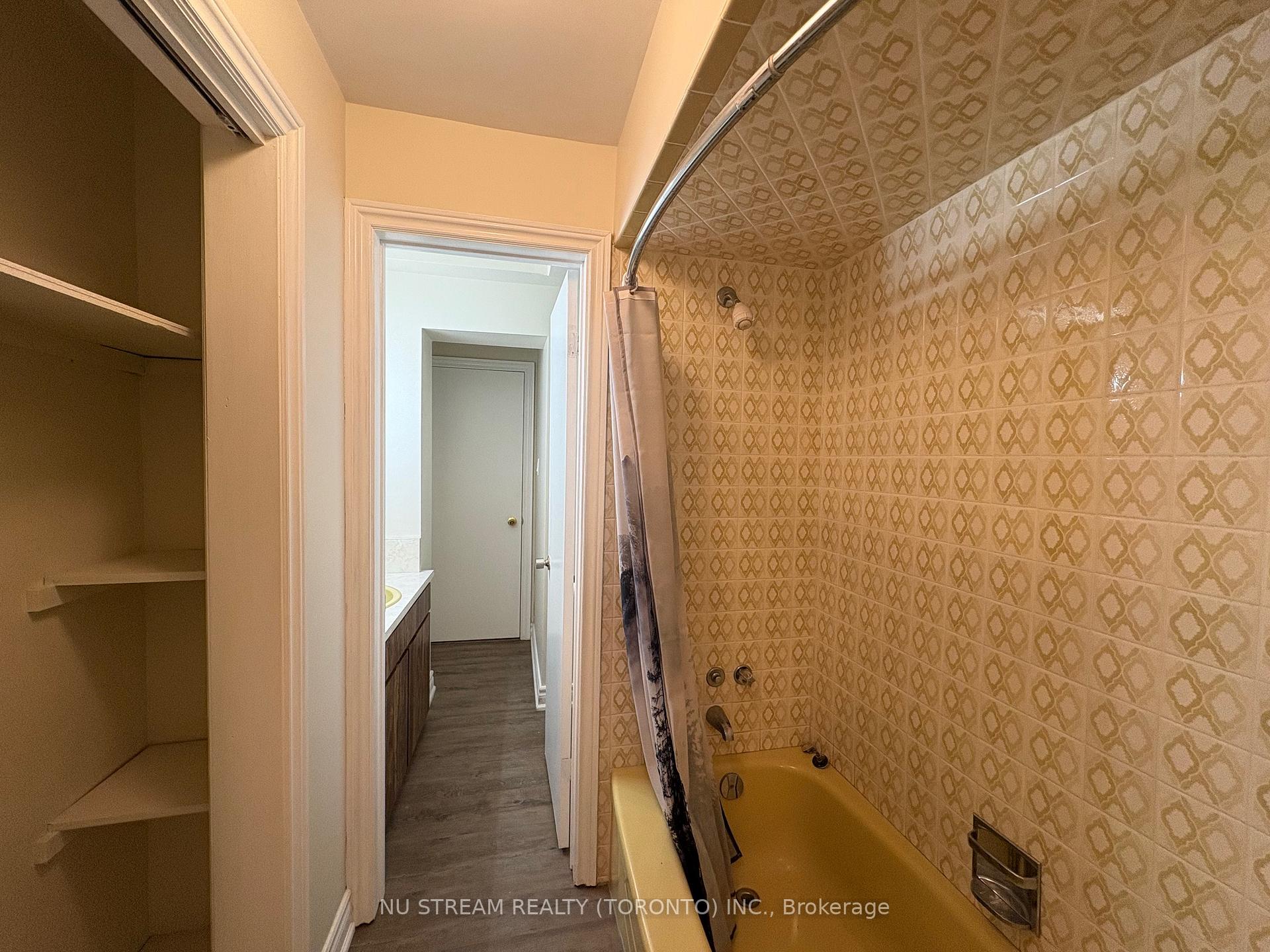 Photo 11 of Unit BSMT, 8 Forest Park Crescent, Markham, Royal Orchard — HOMEH