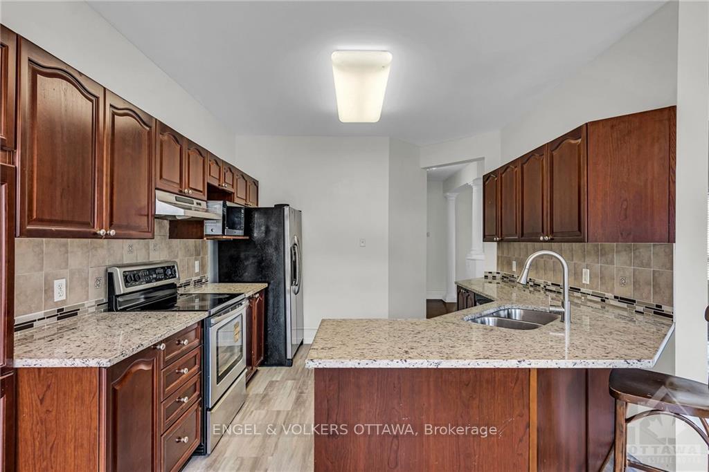 Photo 2 of 793 Valin Street, Ottawa, Fallingbrook/Gardenway South — HOMEH