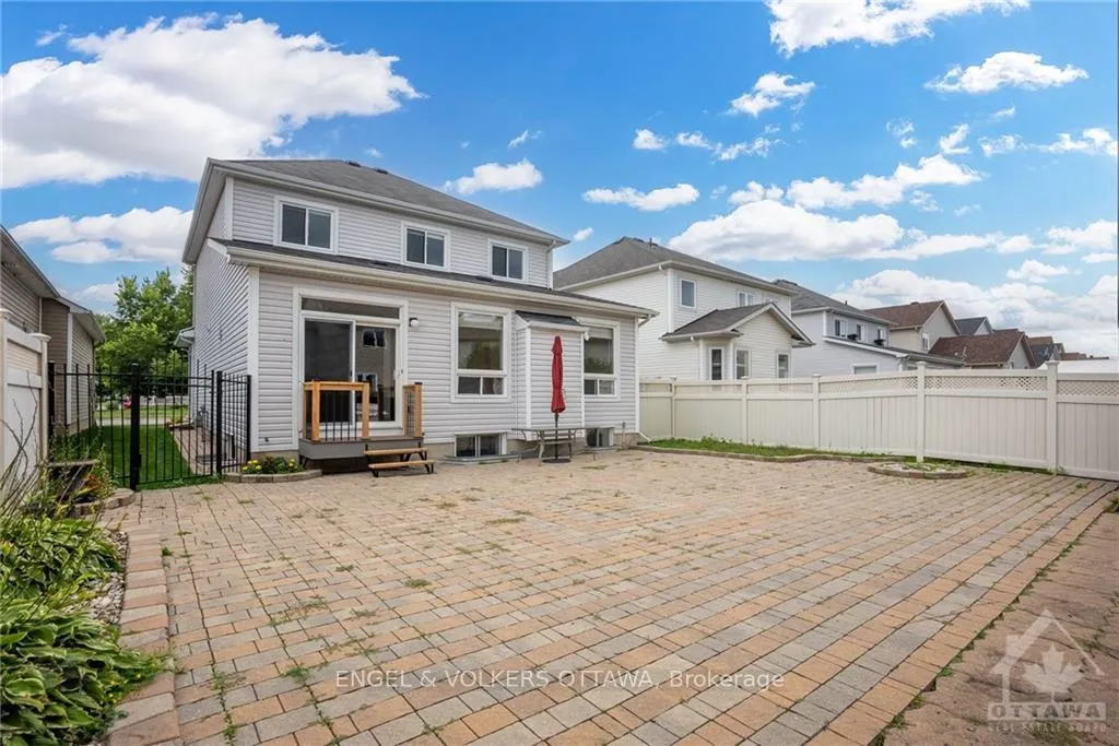 Photo 10 of 793 Valin Street, Ottawa, Fallingbrook/Gardenway South — HOMEH