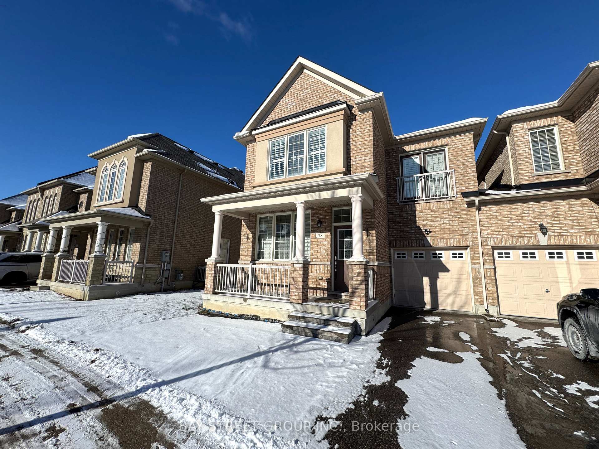 Photo 3 of 78 Silkgrove Terrace, Markham, Wismer — HOMEH