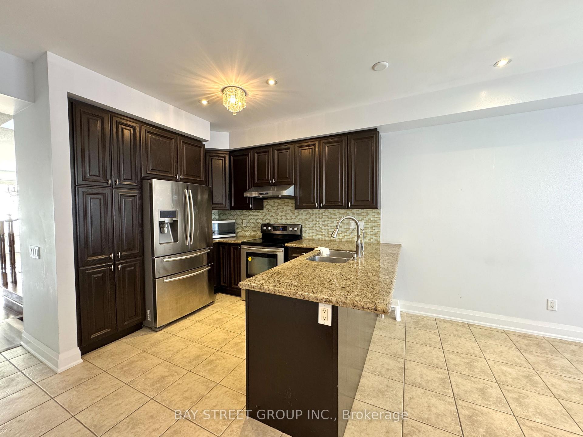 Photo 7 of 78 Silkgrove Terrace, Markham, Wismer — HOMEH