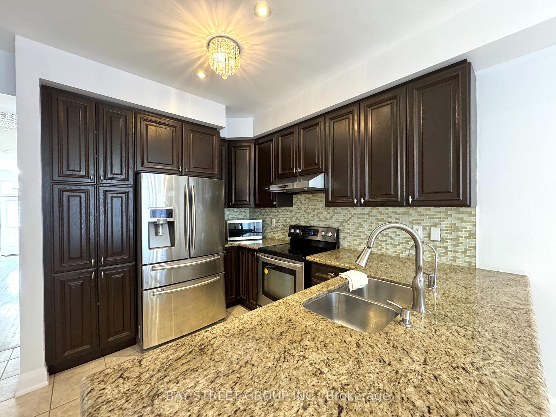 Photo 8 of 78 Silkgrove Terrace, Markham, Wismer — HOMEH