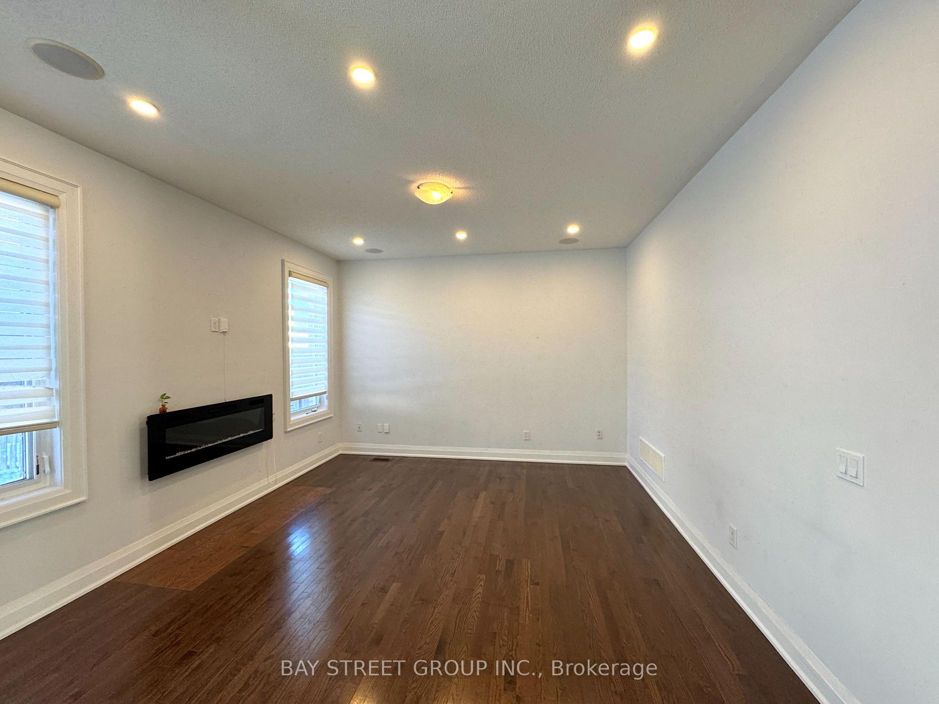 Photo 11 of 78 Silkgrove Terrace, Markham, Wismer — HOMEH