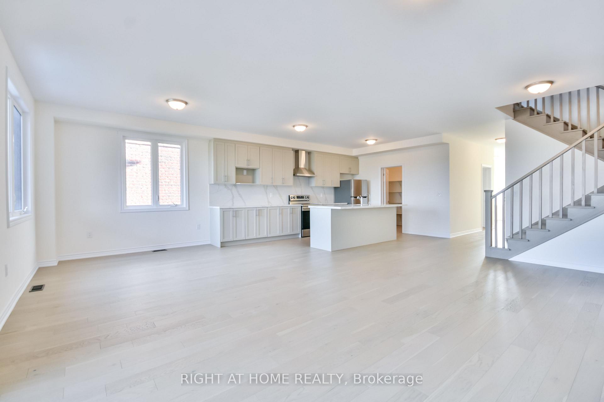 Photo 4 of 3032 Sierra Drive, Orillia — HOMEH