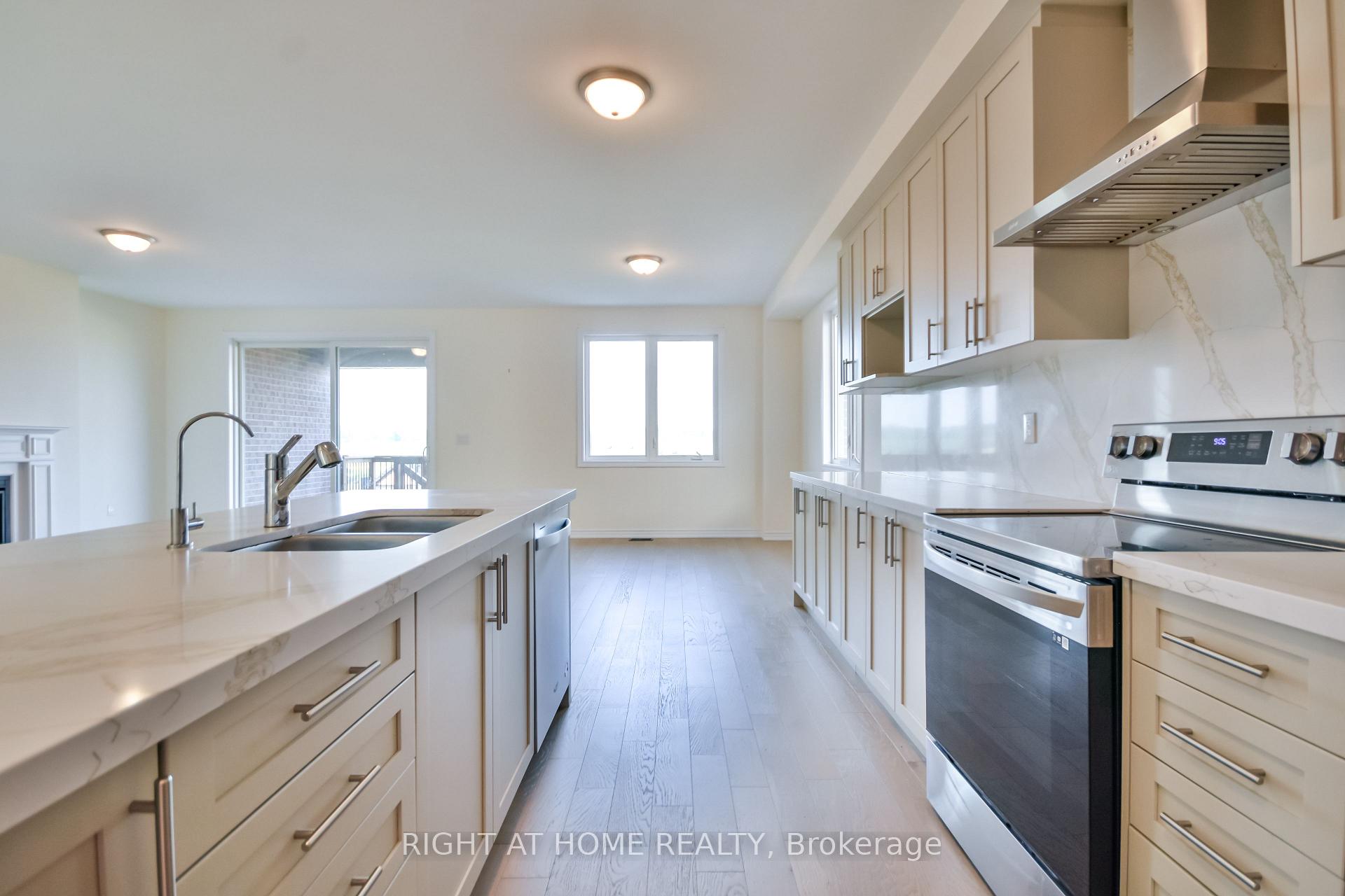Photo 9 of 3032 Sierra Drive, Orillia — HOMEH