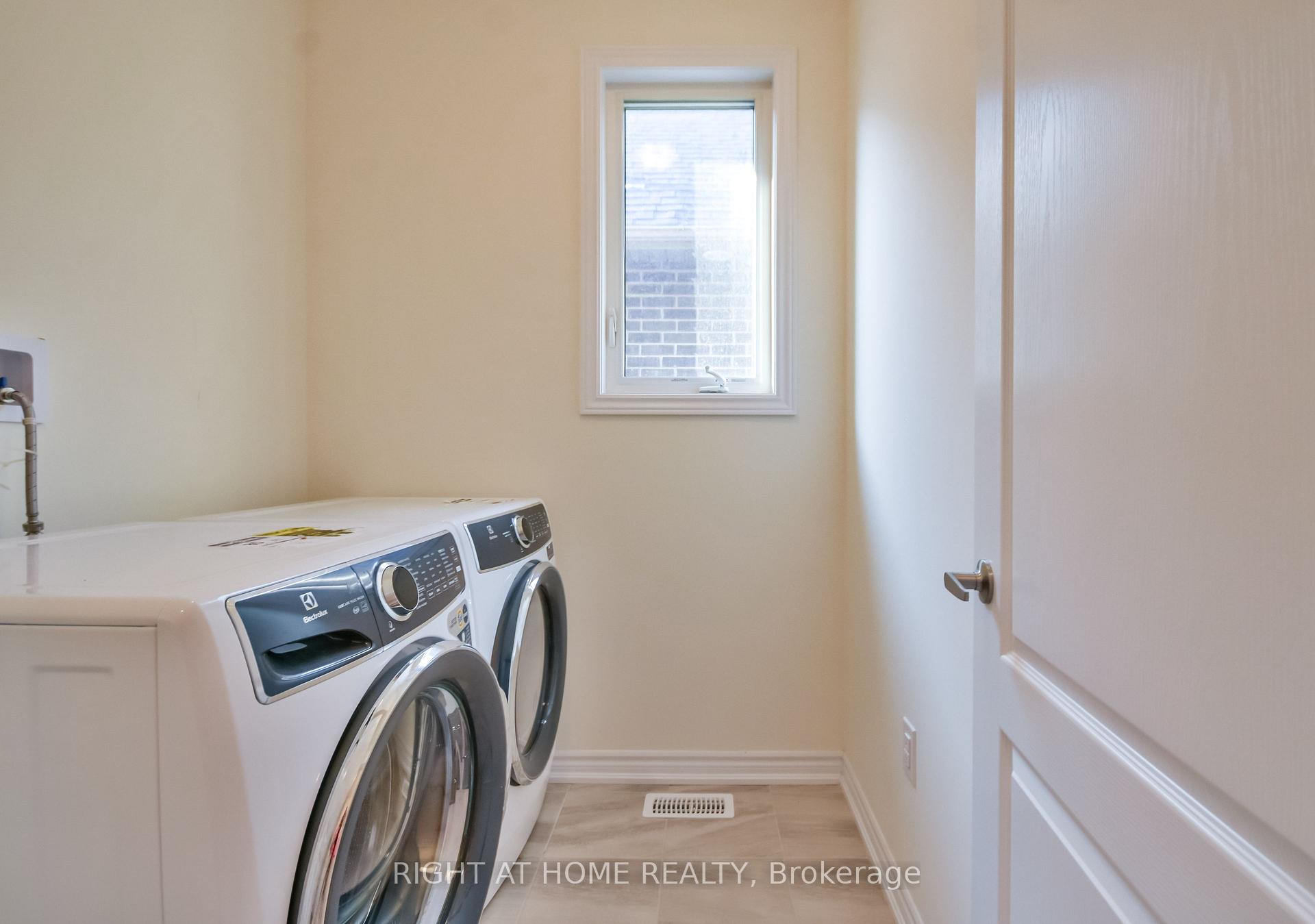 Photo 23 of 3032 Sierra Drive, Orillia — HOMEH
