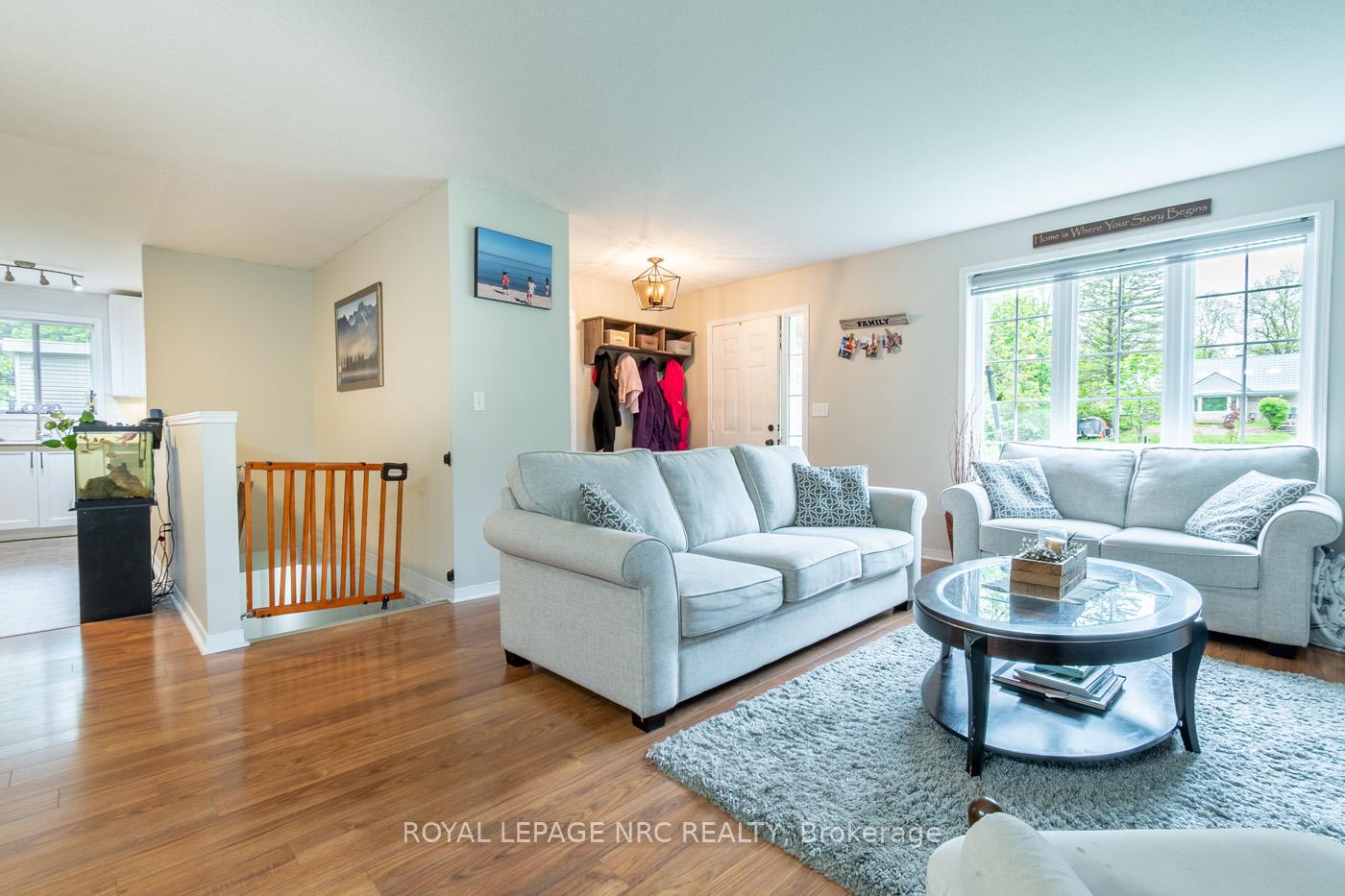Photo 7 of 810 Canboro Road W, Pelham, Fenwick — HOMEH