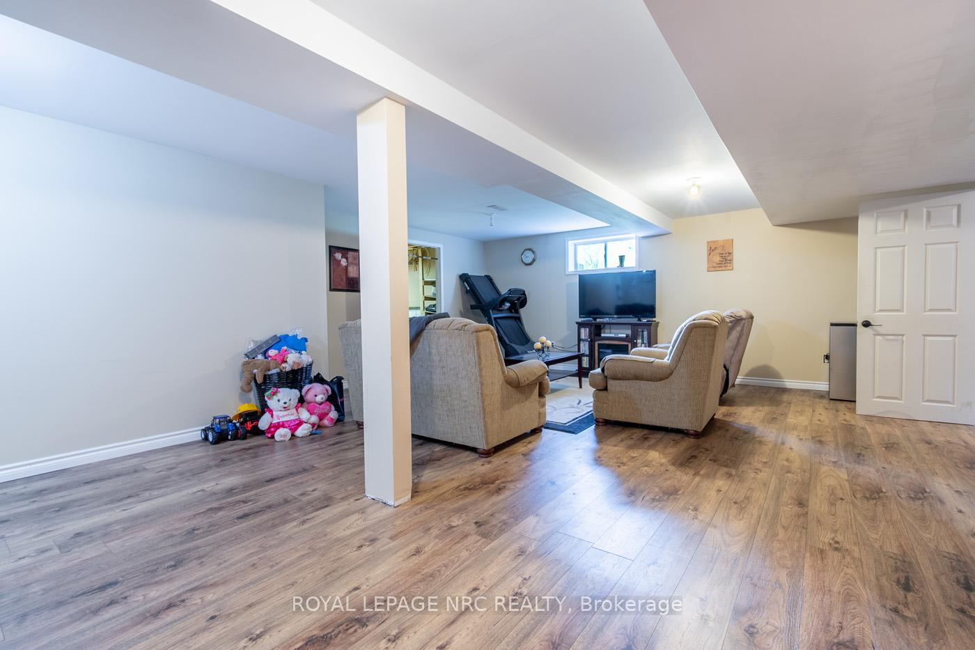 Photo 27 of 810 Canboro Road W, Pelham, Fenwick — HOMEH